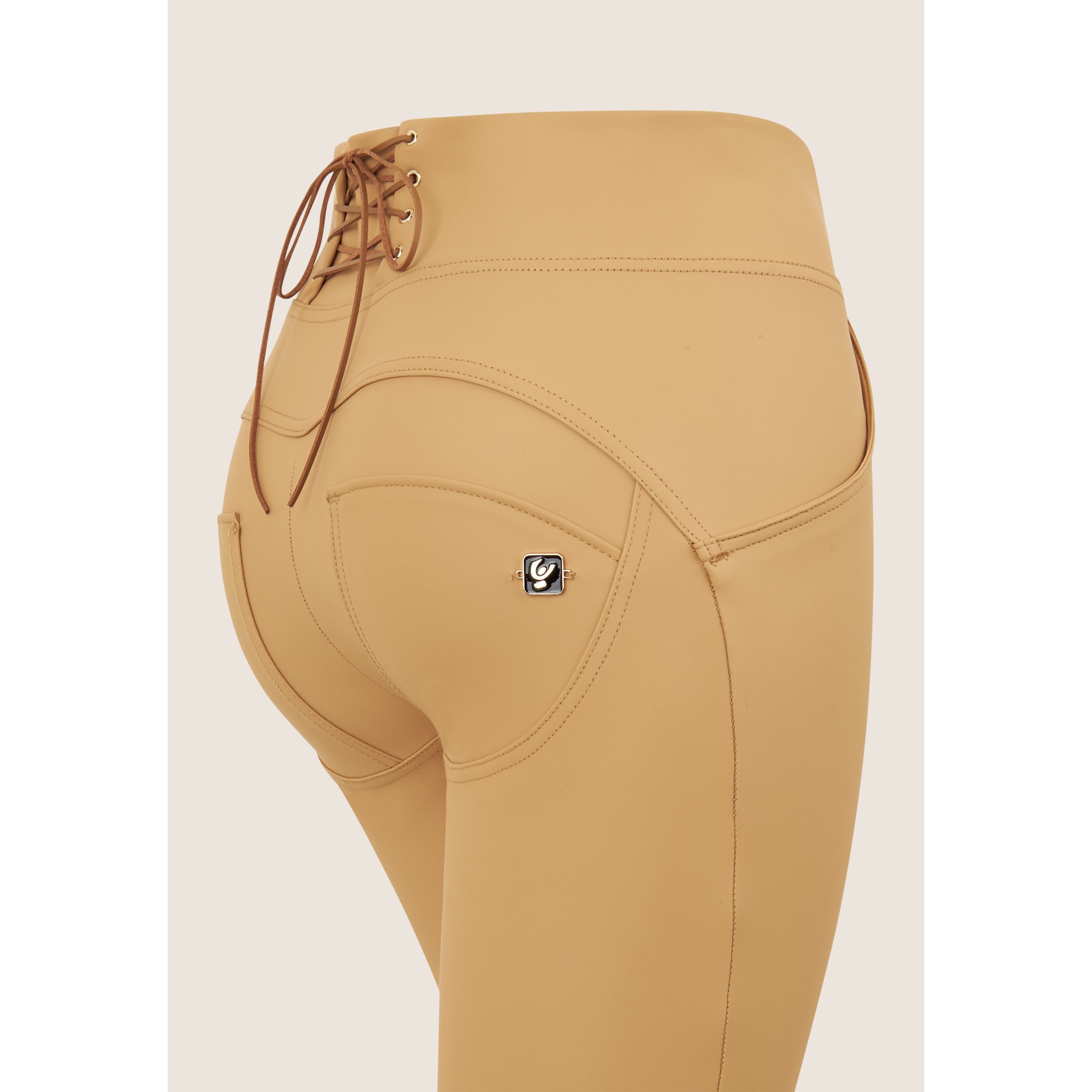 Pantaloni WR.UP® in similpelle con vita alta stile bustier