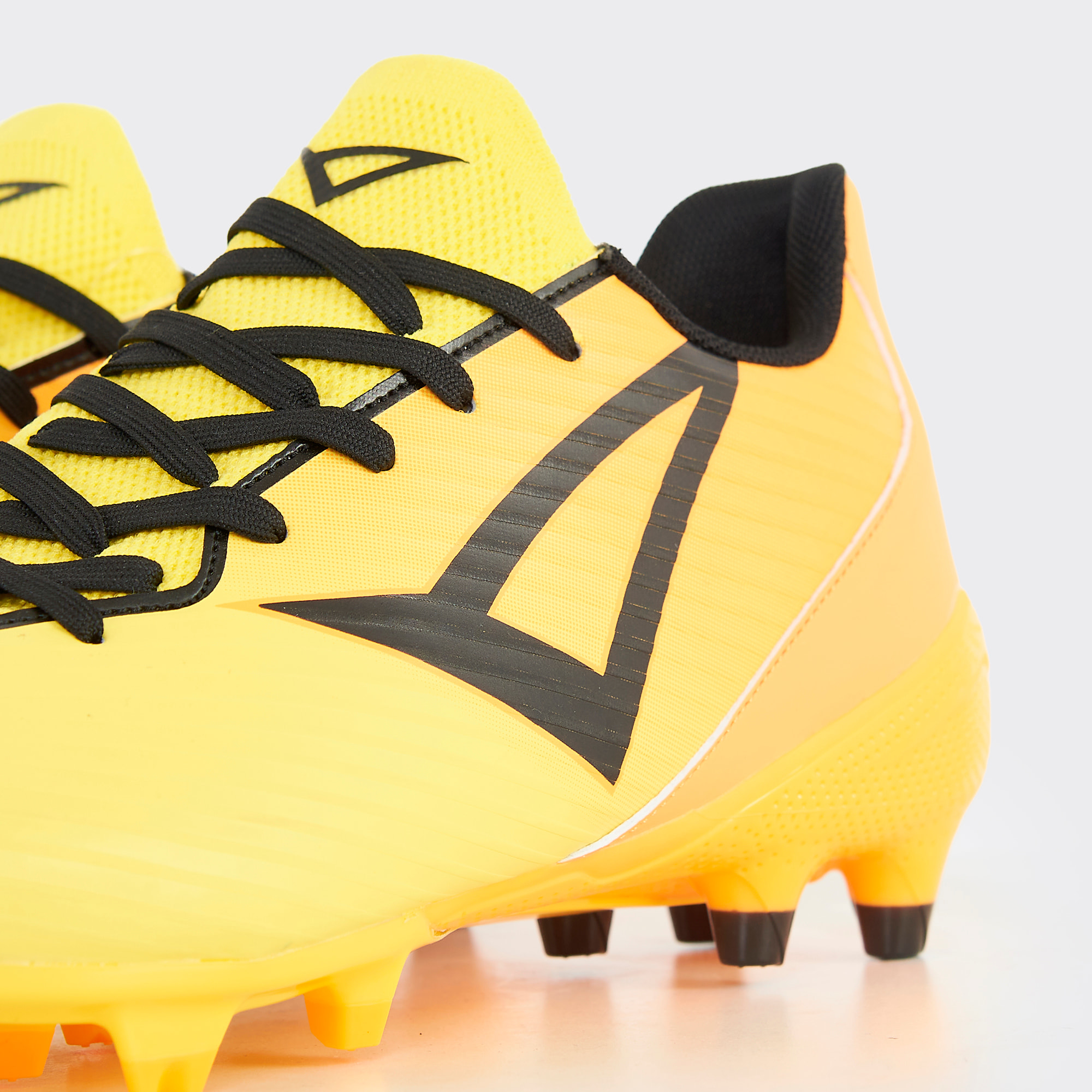 Scarpa DELTA calcio giallo arancio