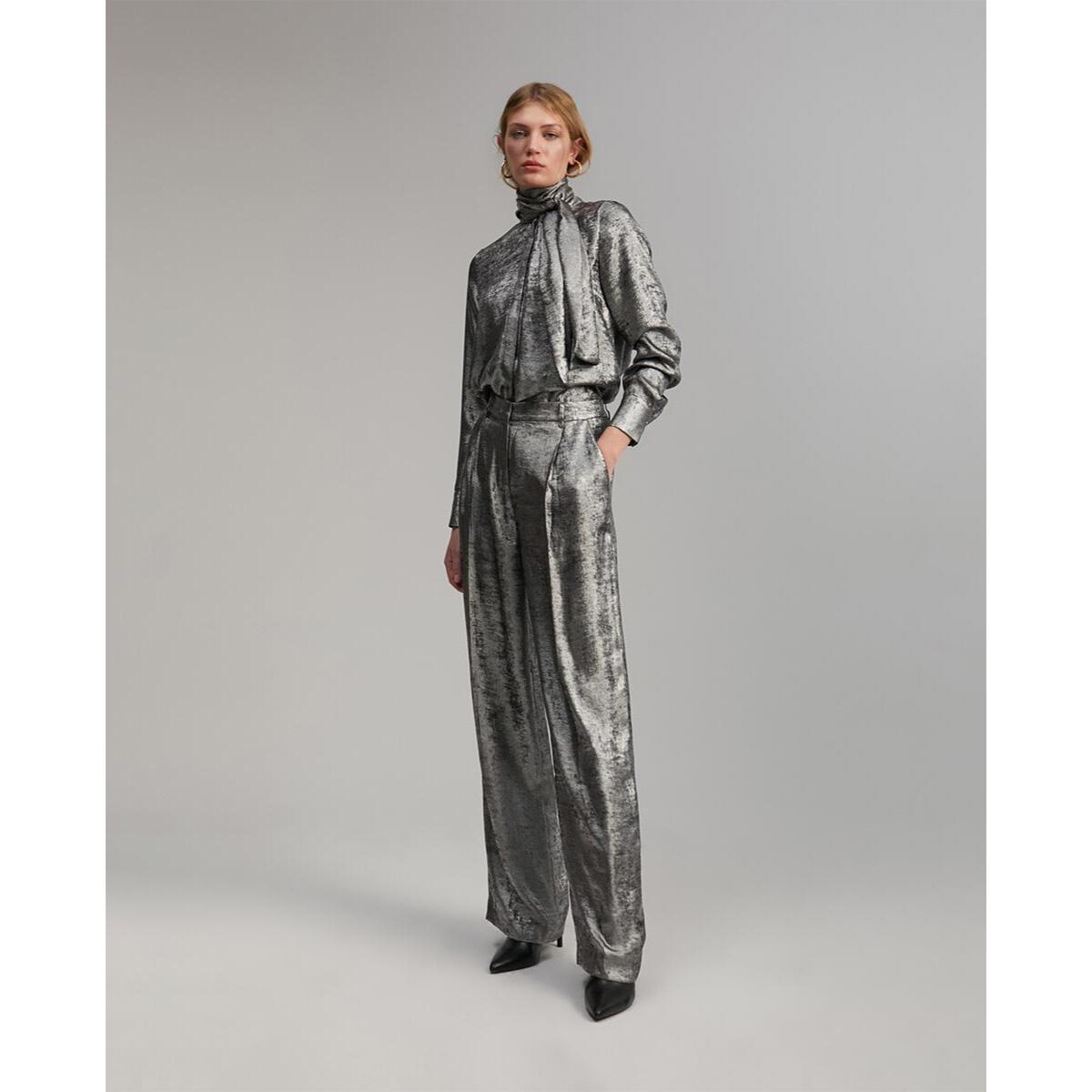 Camicia laminata con colletto a cravatta