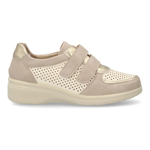 Zapatillas confort con troquelado transpirable