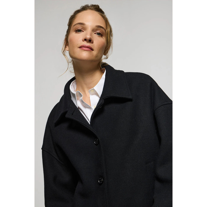 Abrigo corto Lita negro abotonado y detalles Polo Club