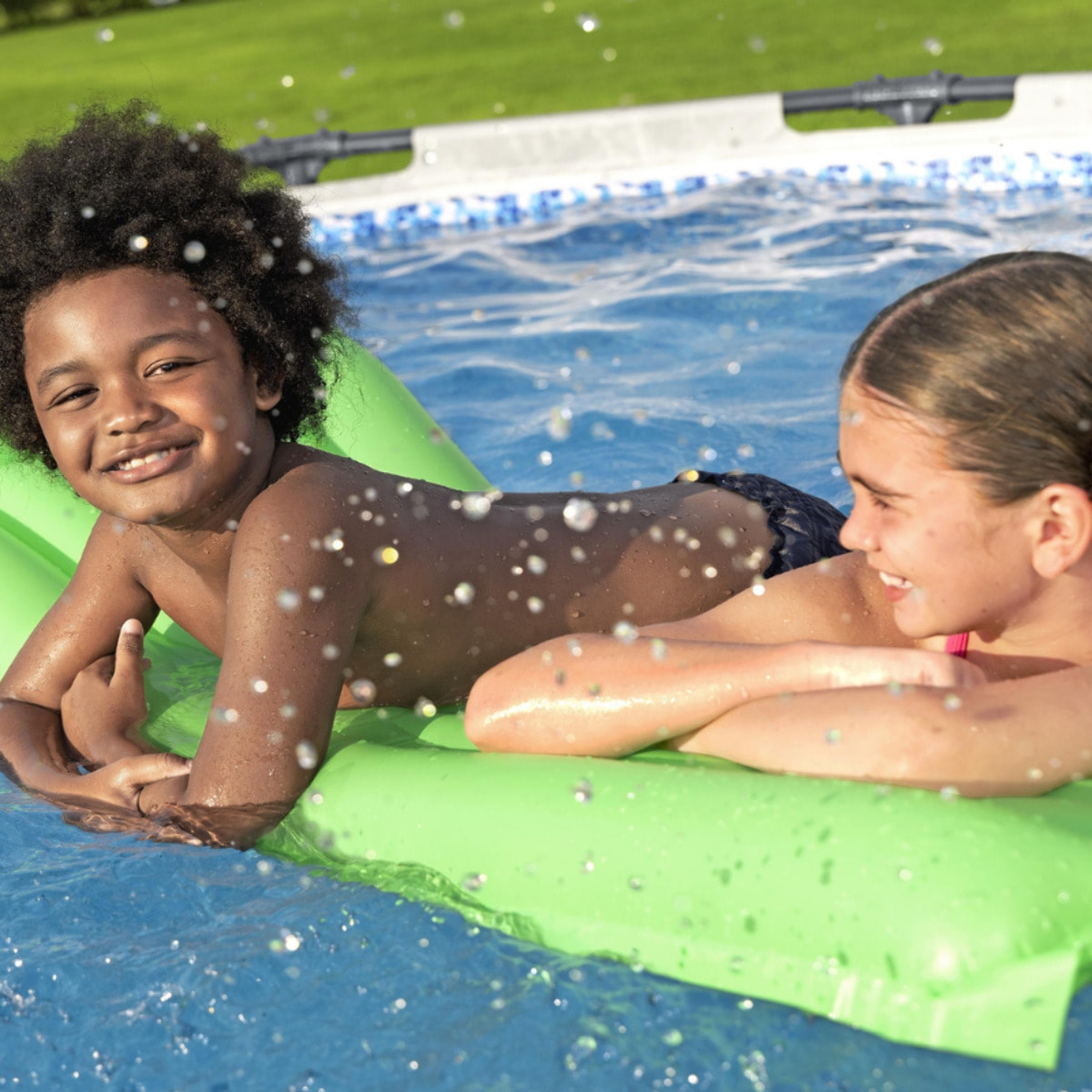Bestway Piscine hors sol tubulaire ronde Bestway Steel Pro Max 366 x 100 cm gris clair