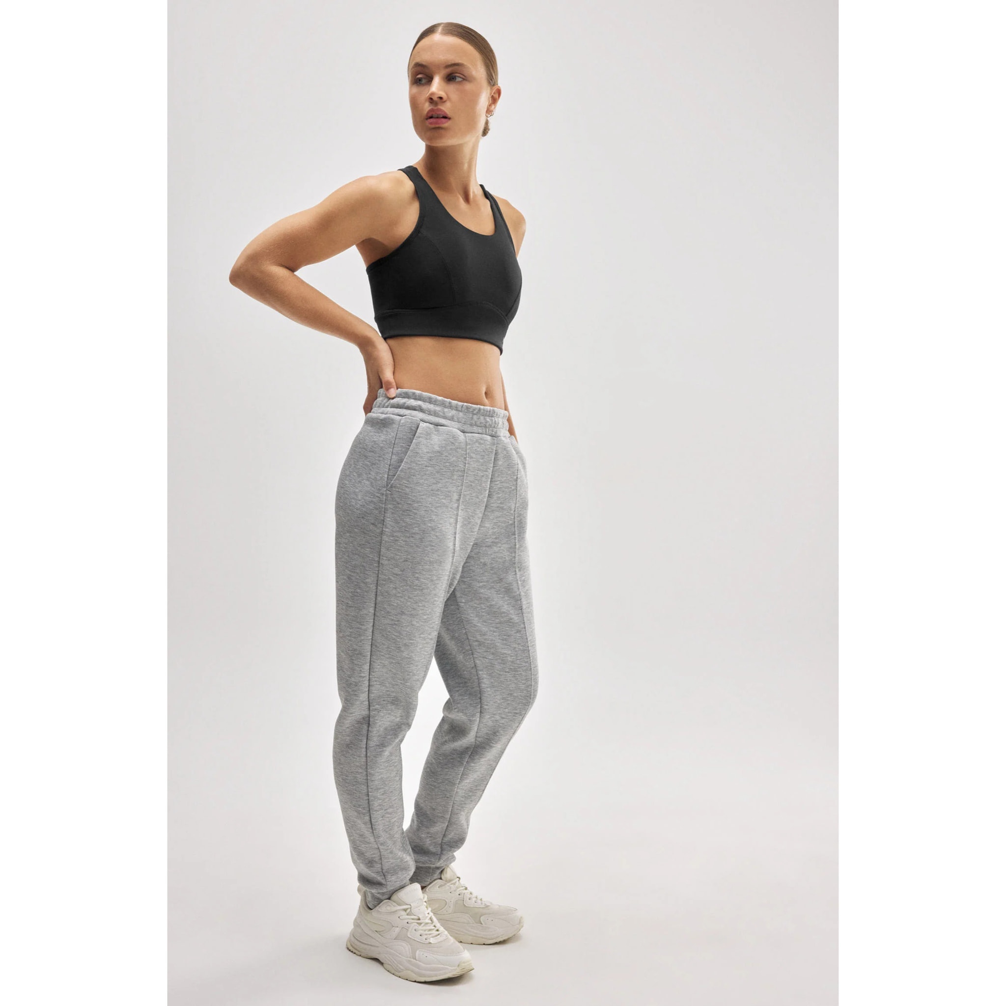 Pantaloni jogger sportivi grigi con tasche