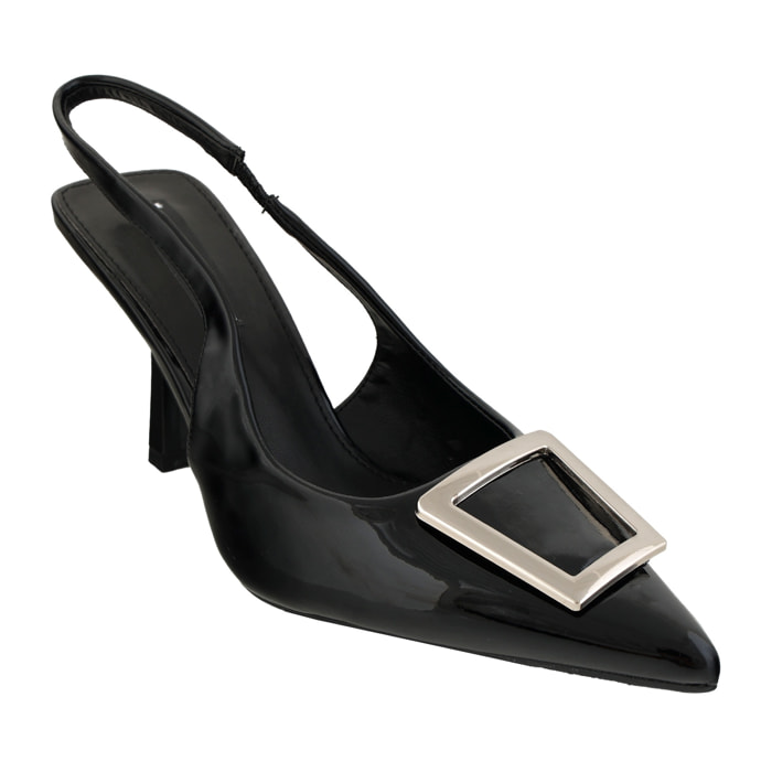 Decolletè slingback verniciate con dettaglio in metallo