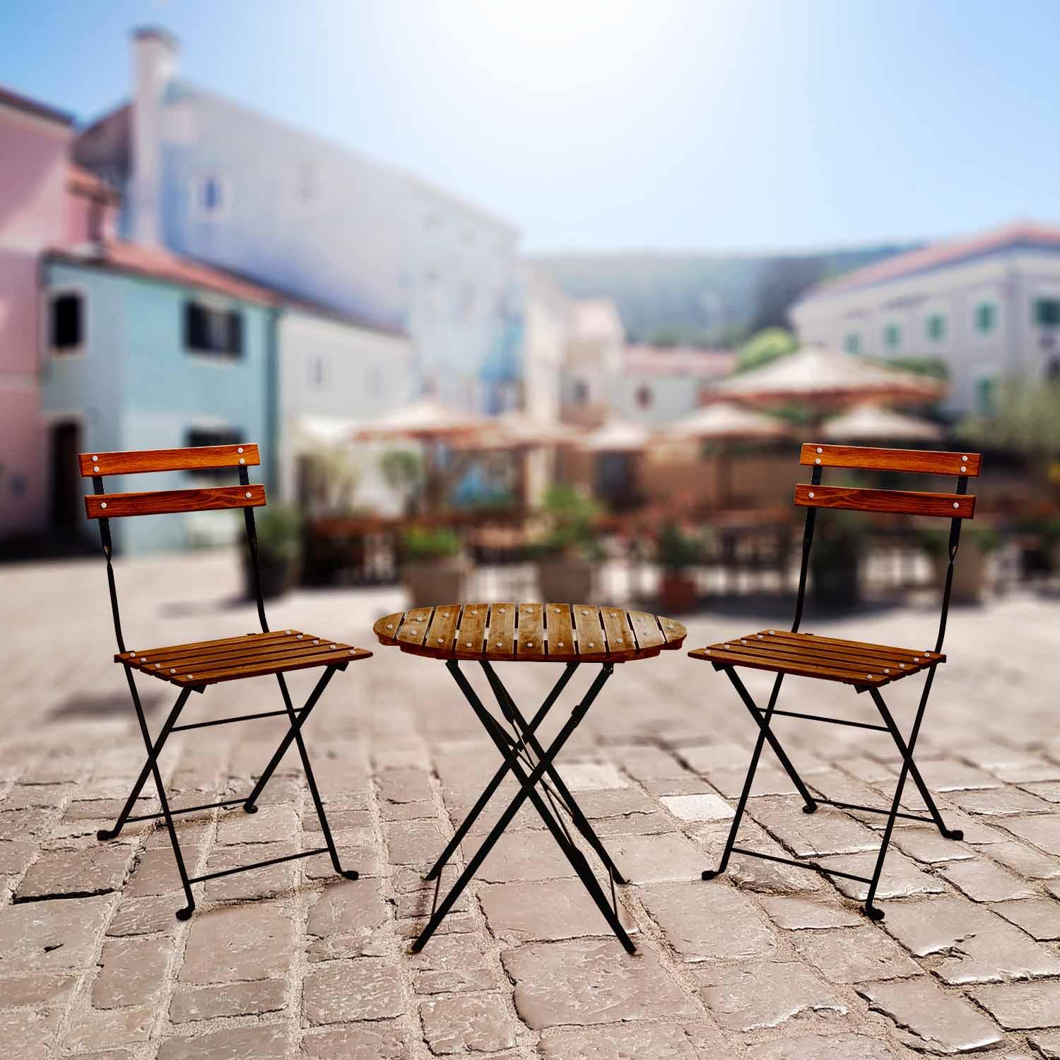 Avolio Bistrò - Set da giardino con tavolino e 2 sedie pieghevoli in acciaio e legno con finitura effetto teak. Bistrot set da esterno in stile retrò.