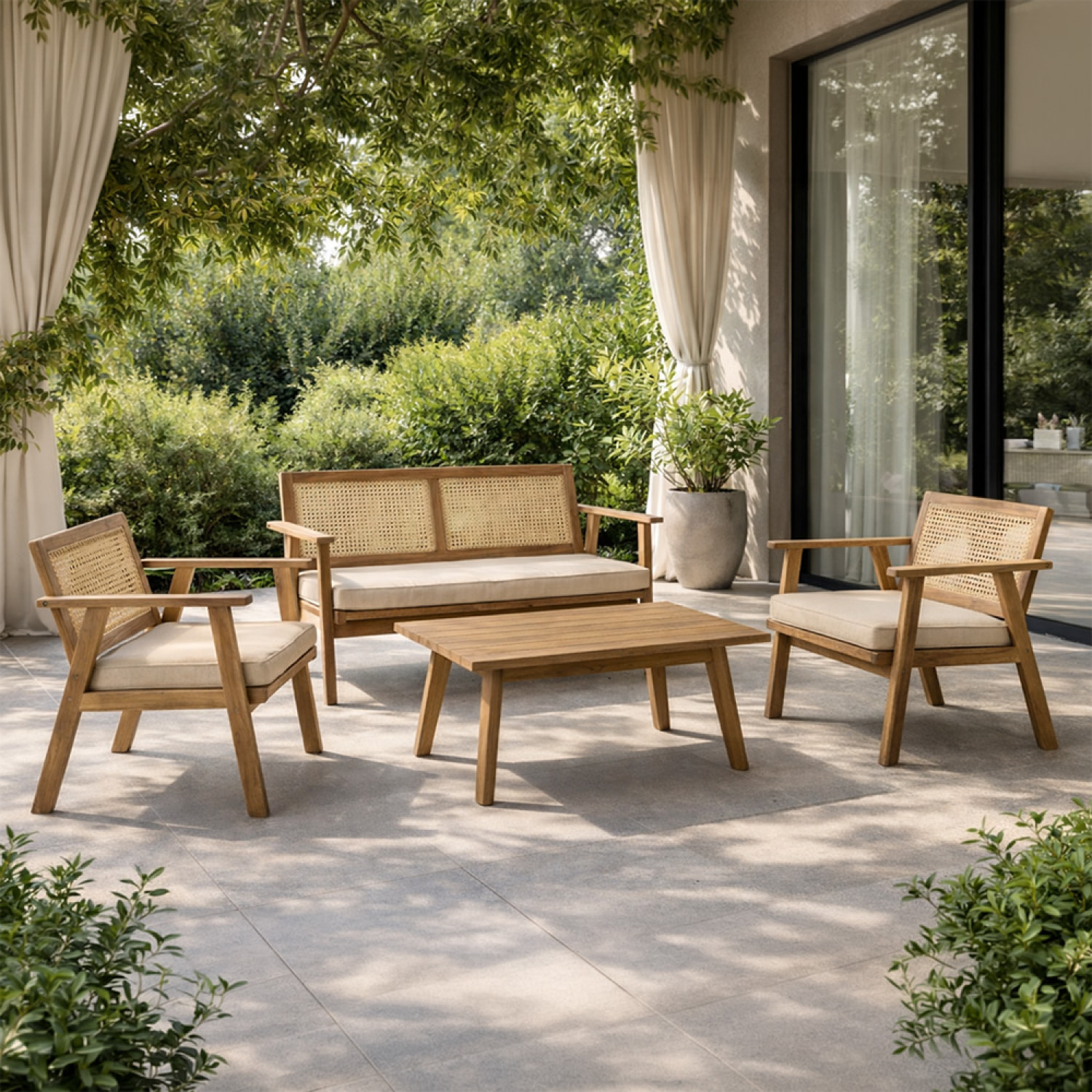 Salon de jardin 4 places en acacia et cannage HOA