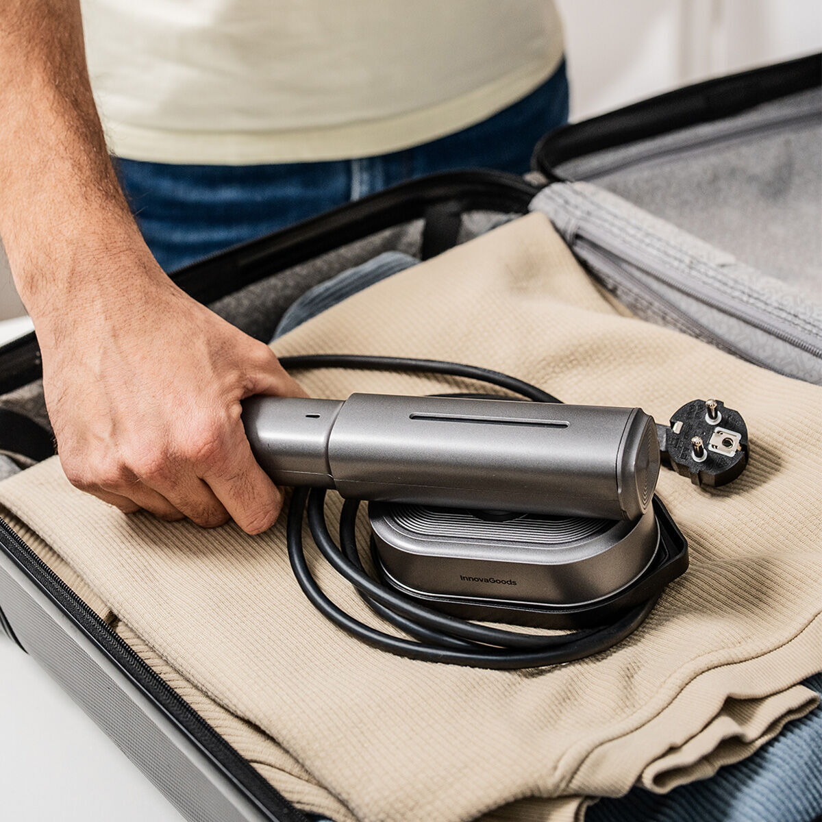 Ferro da Stiro da Viaggio Verticale a Vapore 2 in 1 Vaoron InnovaGoods