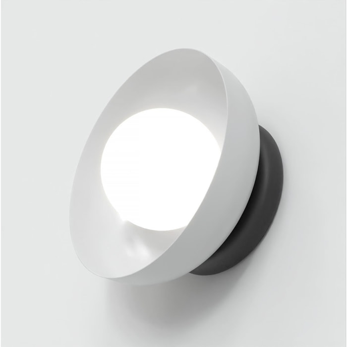 Lampada a parete Ozzy in acciaio nero opaco