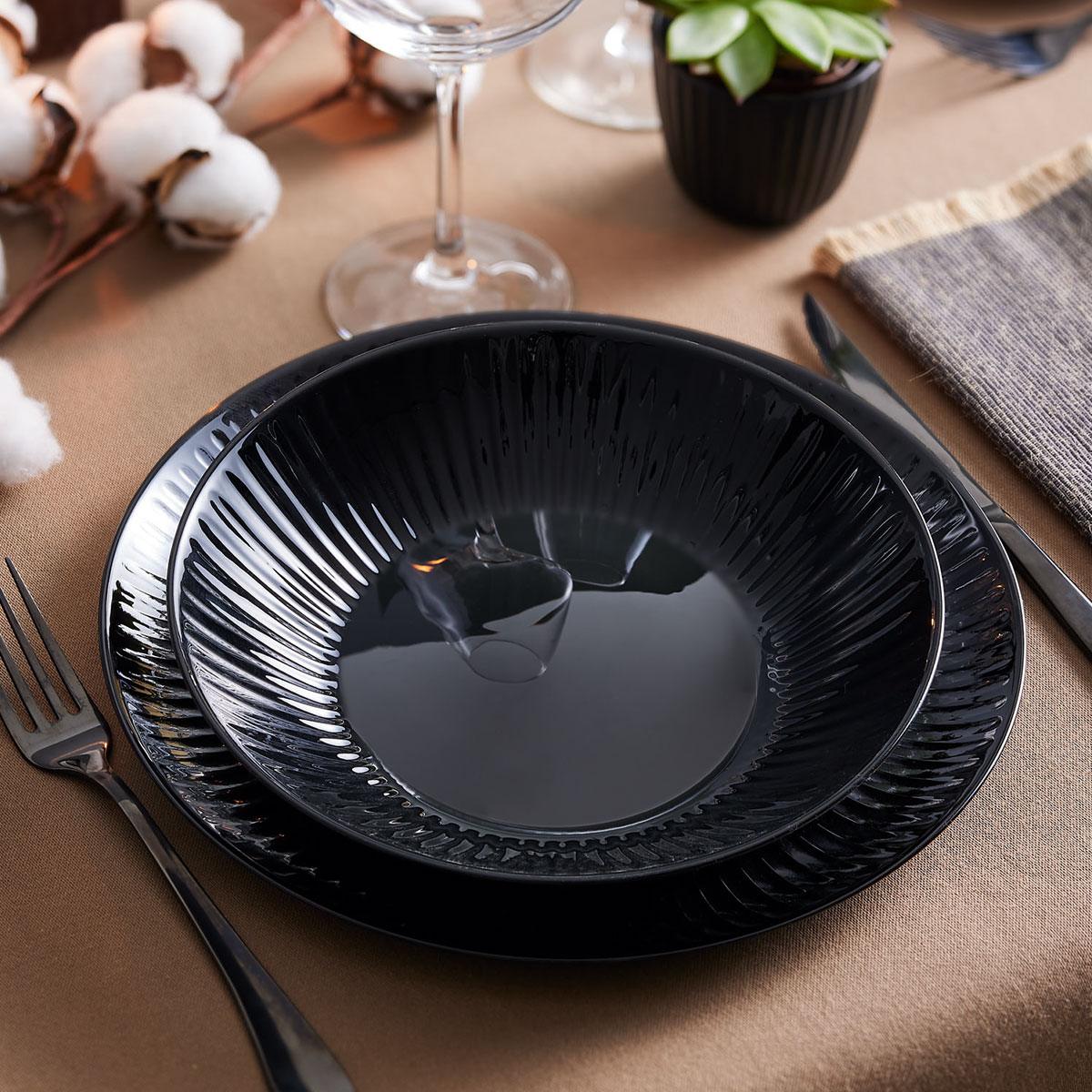 Assiette creuse noire 20 cm Cottage - Luminarc