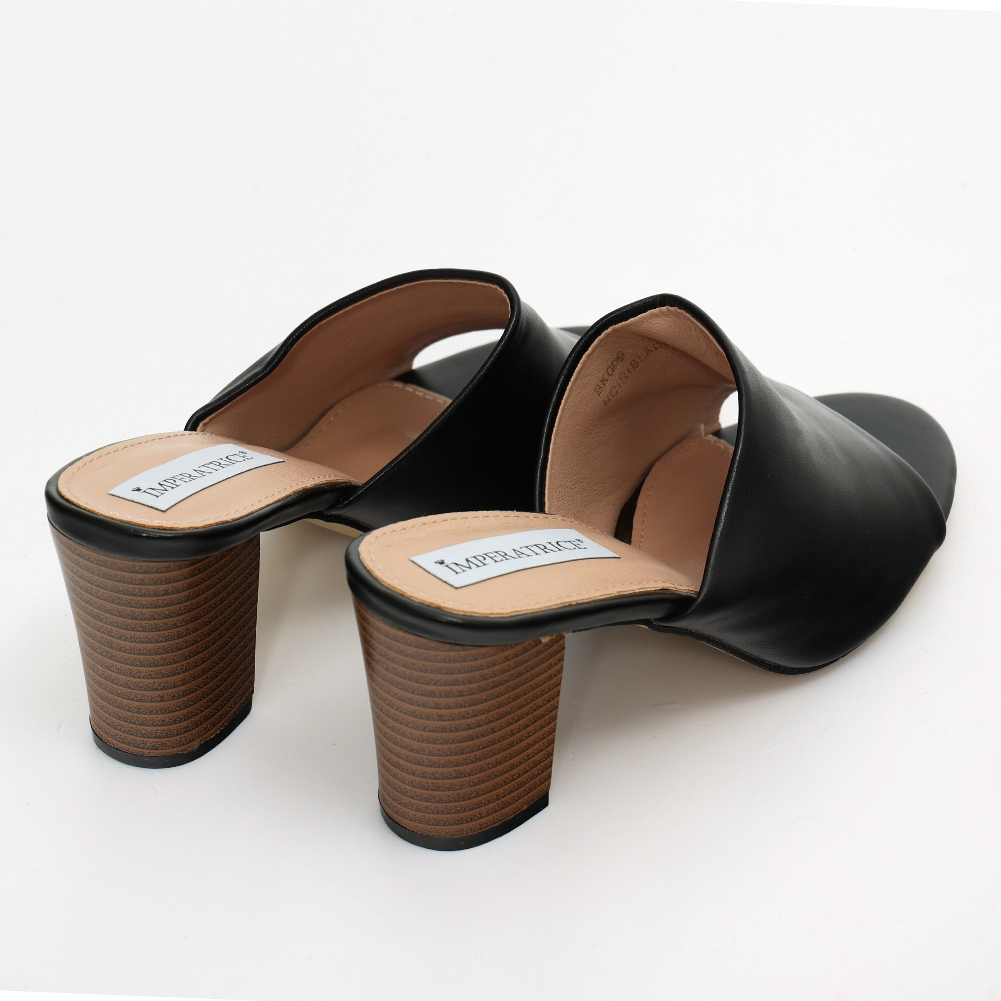 Sandali in simil pelle con tacco alto comodo