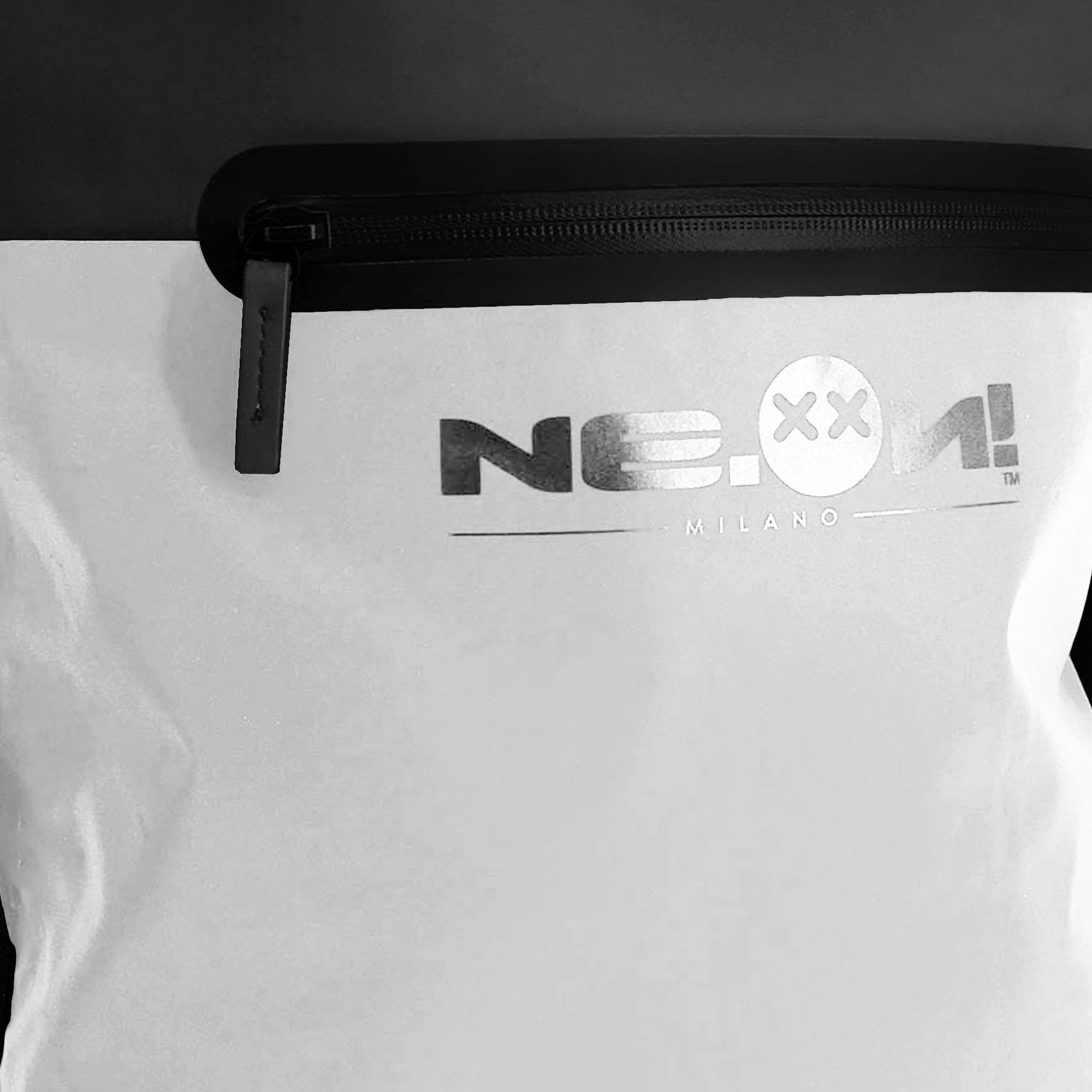 Zaino Ne.on! Vertical black