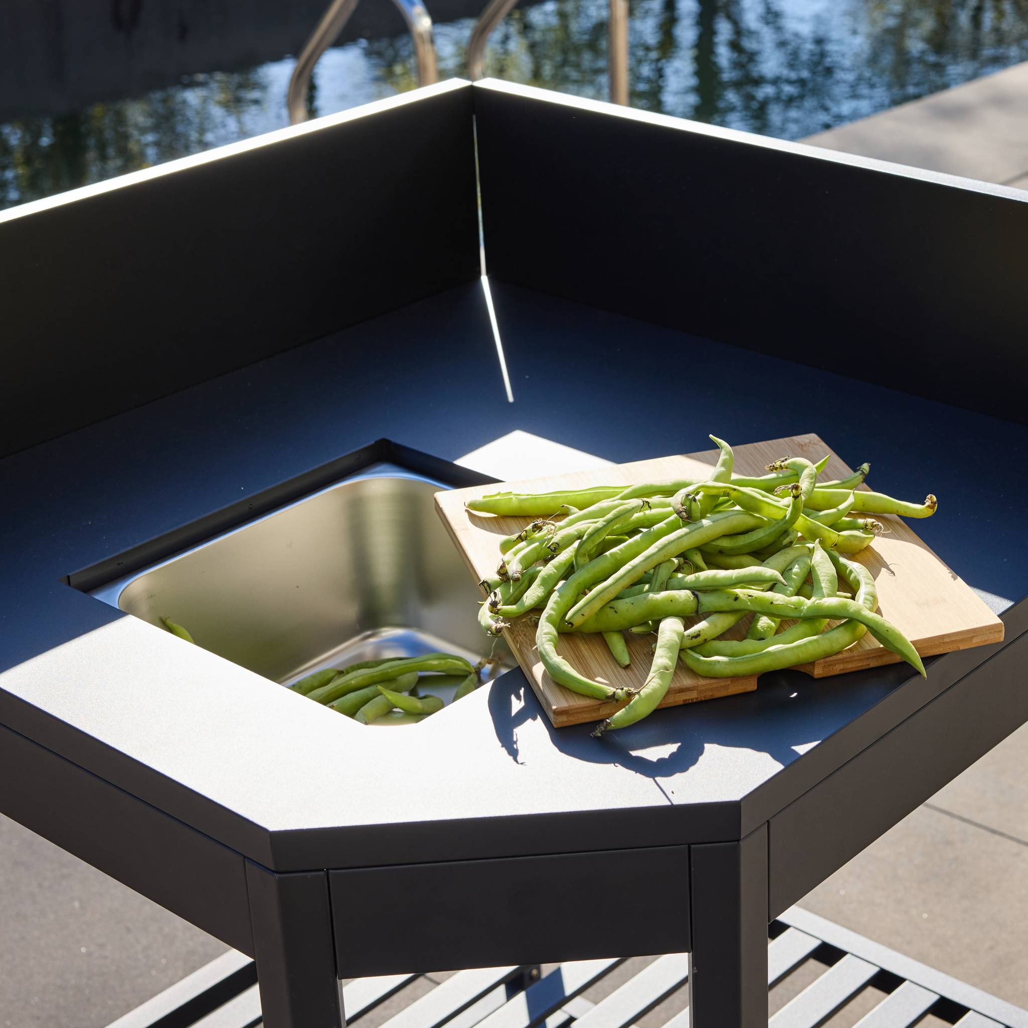 Module d'angle cuisine extérieure acier avec bac à glaçons et planche en bois L80cm THIRA