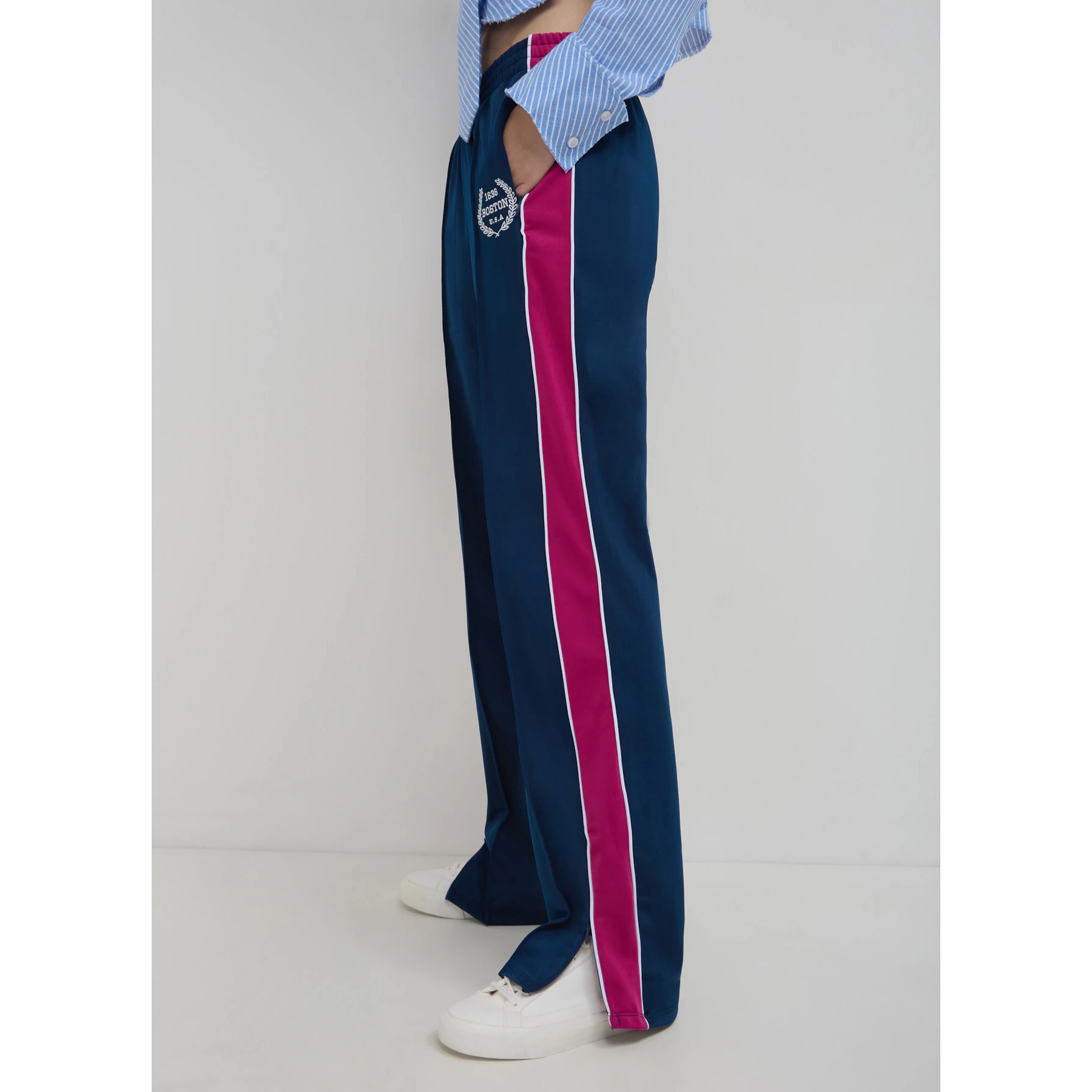 Pantalone ginnico scritta college