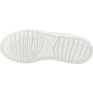 Zapatillas Niña de la marca GEOX  modelo J WASHIBA FAST IN GI BLANCO