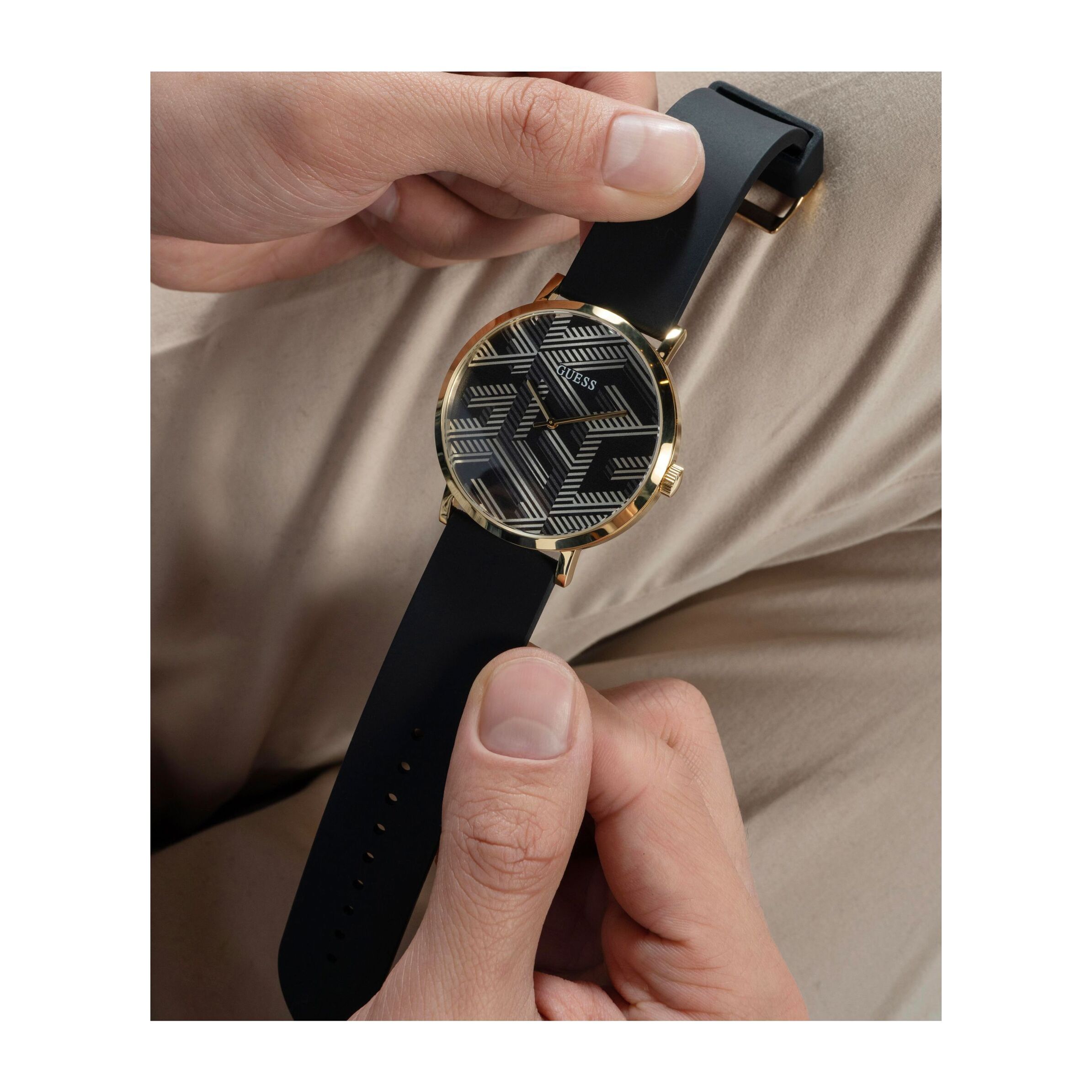 Guess Orologio Analogico Al Quarzo G Bossed