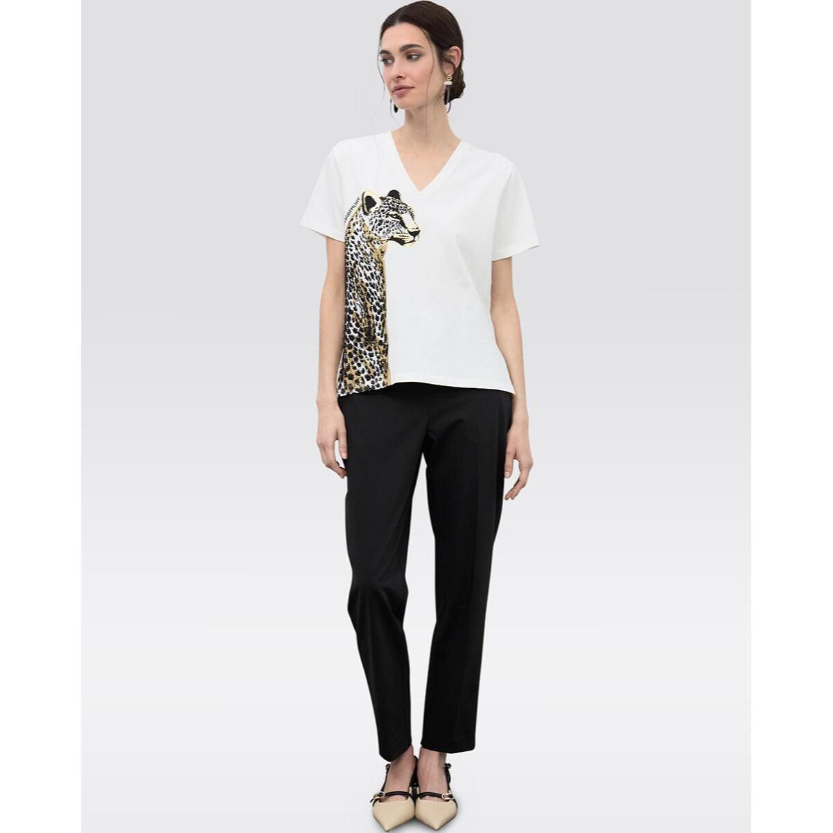 Maglietta con scollo a V con stampa animalier e perline