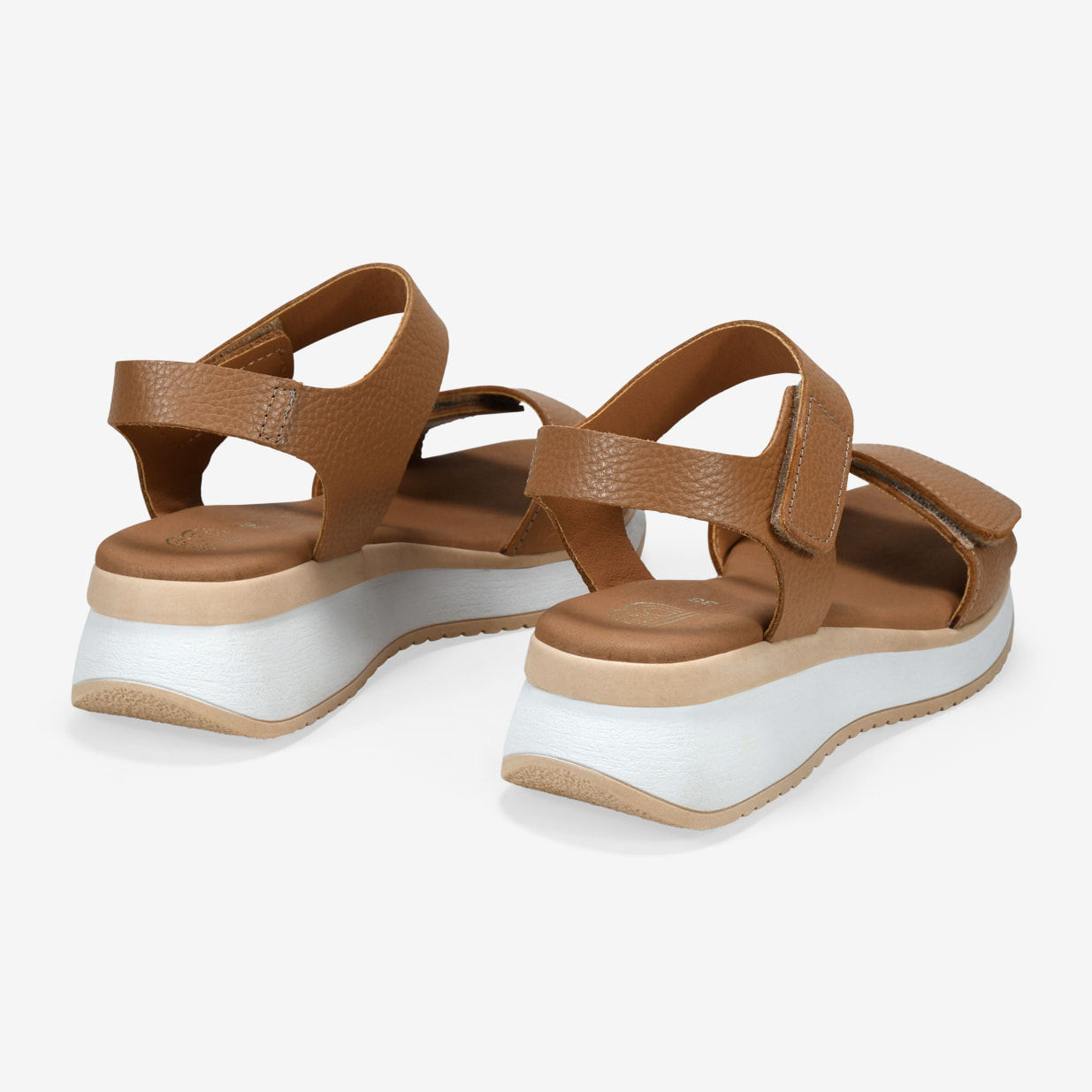 Sandalias de cuña taupe en piel con cierre fácil
