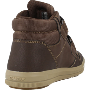 Zapatillas Niño de la marca GEOX  modelo J364AB 0MEFU MARRON