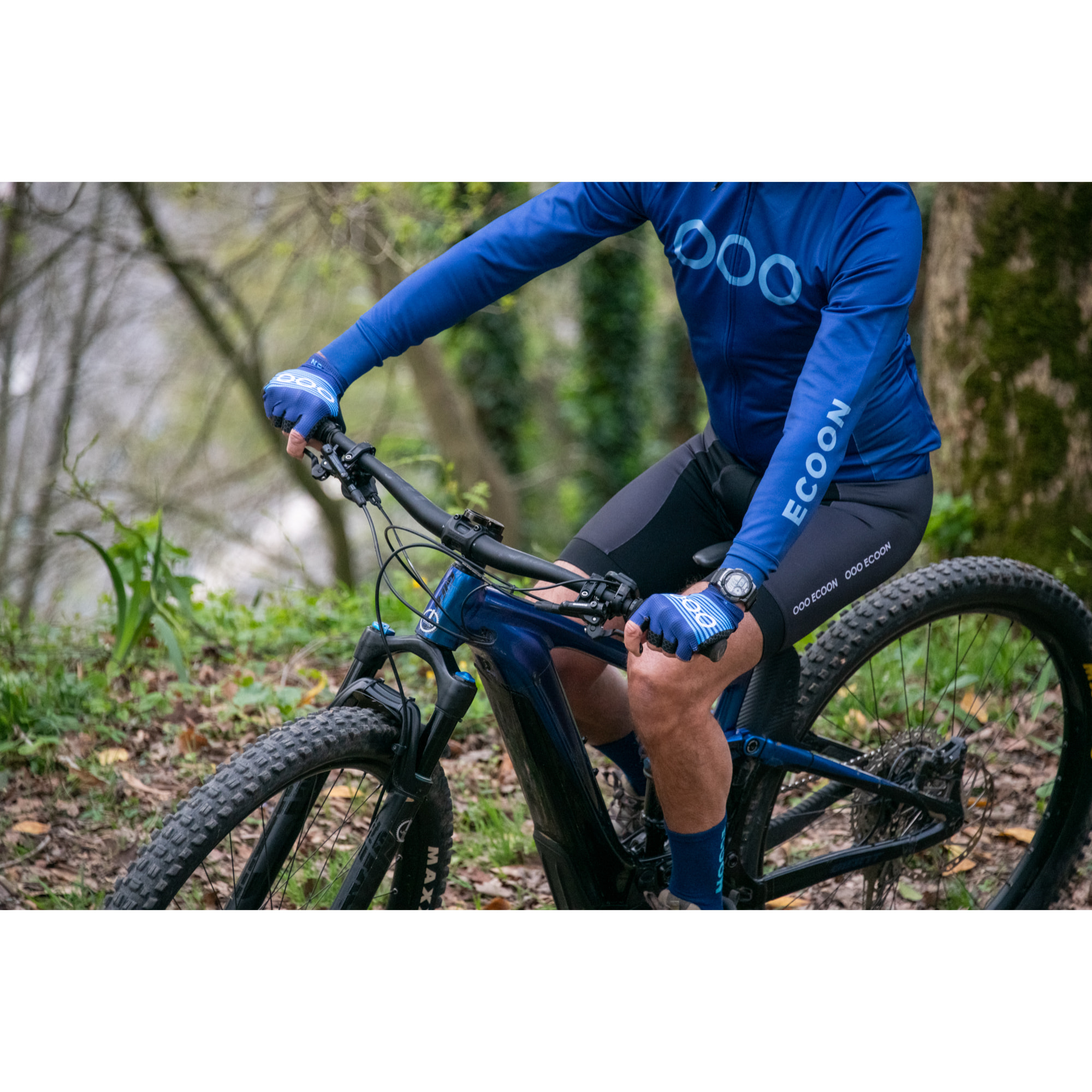 Maillot de manga larga ECOON modelo Mont Ventoux en color Azul