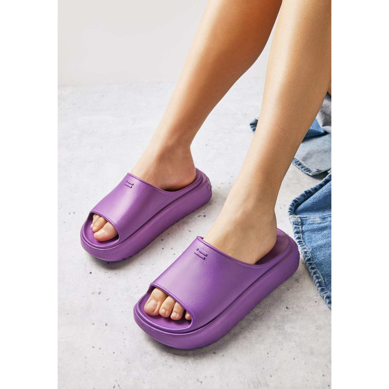 Sandalia Mujer Estilo Pala Sonax Slide Morado D.Franklin