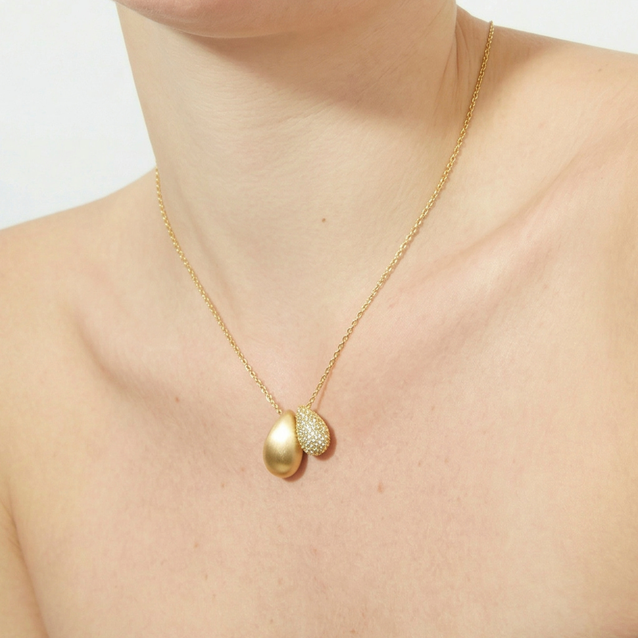 Collar Zismao acabado oro amarillo 18k