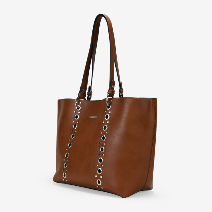 Bolso de hombro cuero con tachas y bolsa interior