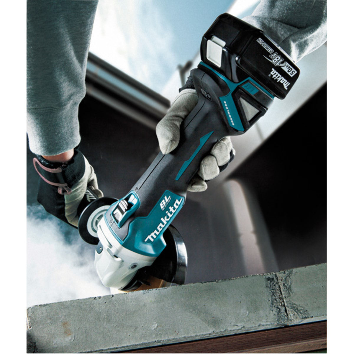Amoladora Ø125 mm 18V Li-Ion DGA504Z MAKITA - sin batería - DGA504Z