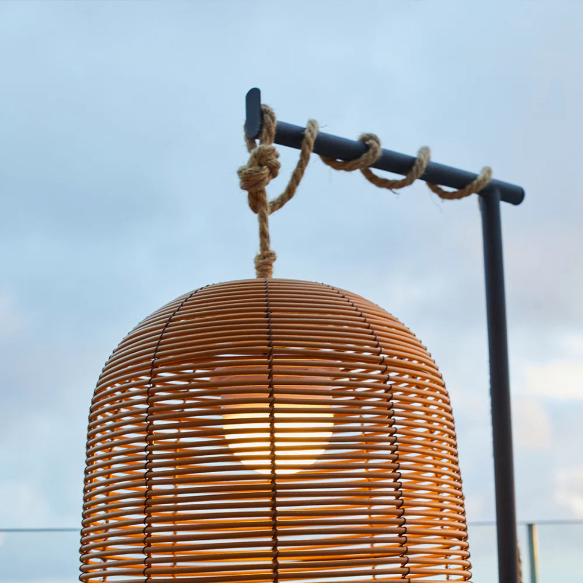 Pied support de lampe HOLD ME H1.5M