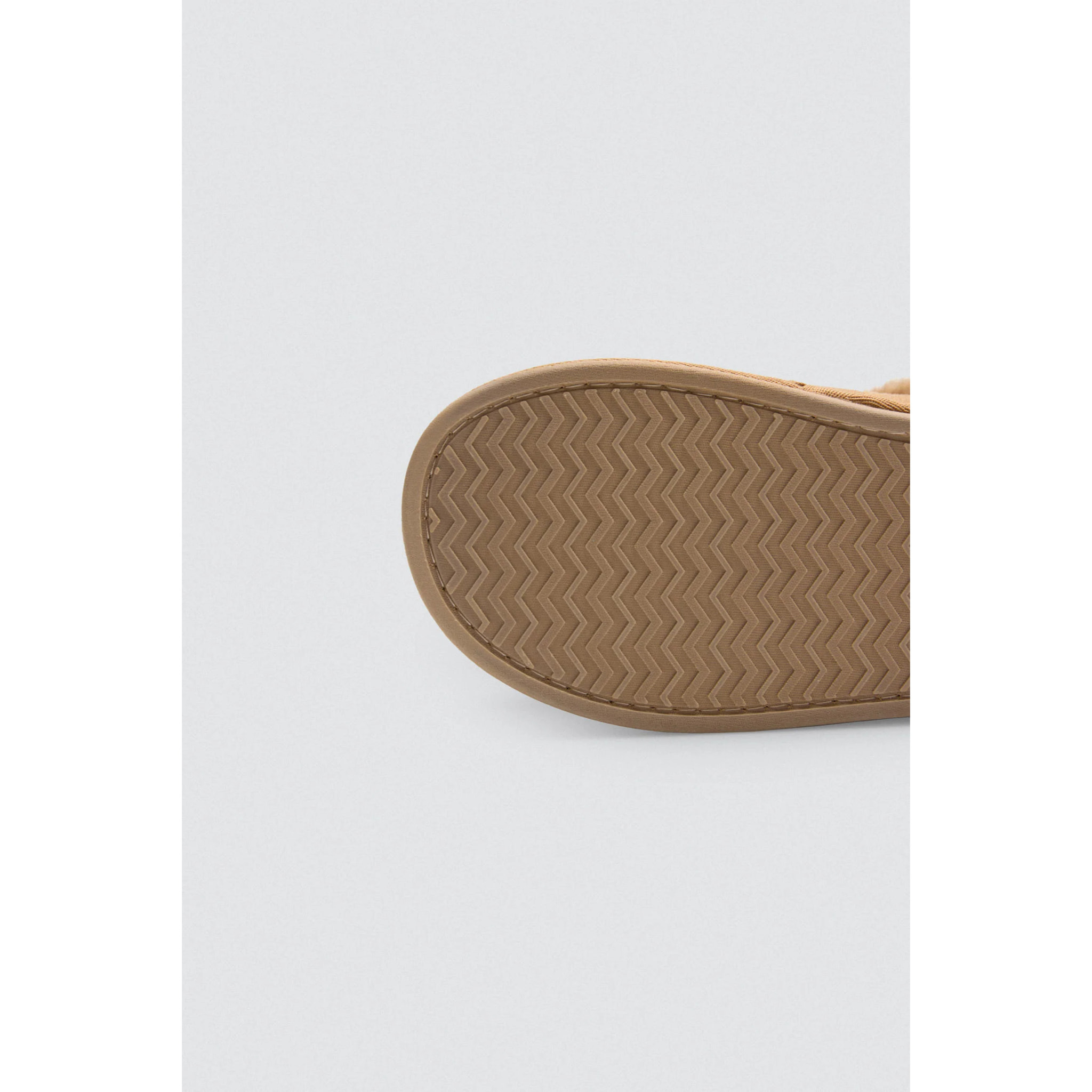 Pantofole basicohe con pelliccia