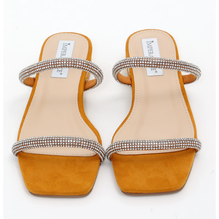 Sandali bassi in simil camoscio con fasce ricoperte di strass