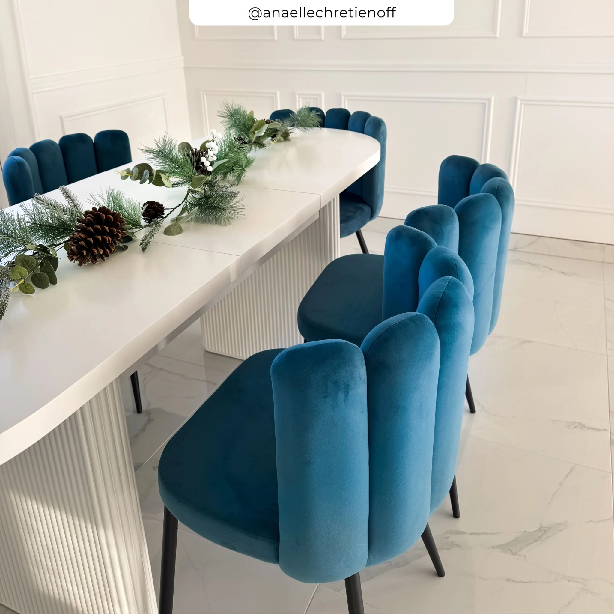 Lot de 2 chaises en velours bleu et pieds en métal noir - Rosy