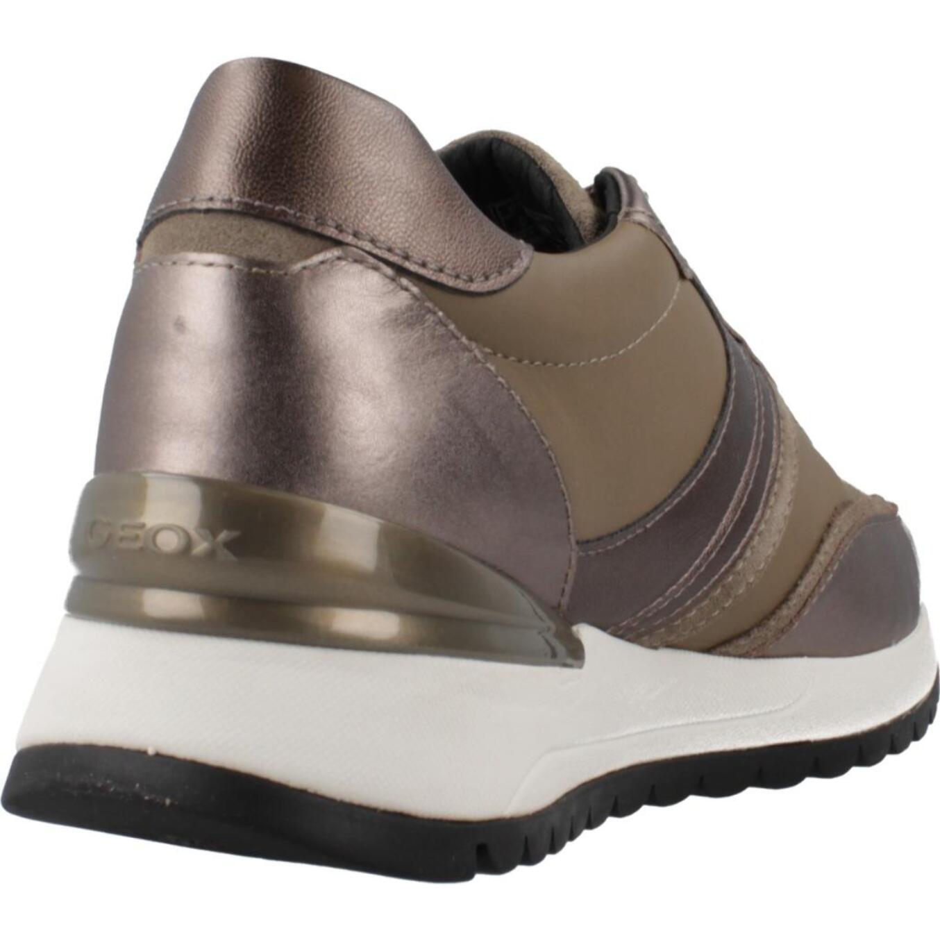 Sneakers de  Mujer de la marca GEOX  modelo D DESYA MARRON