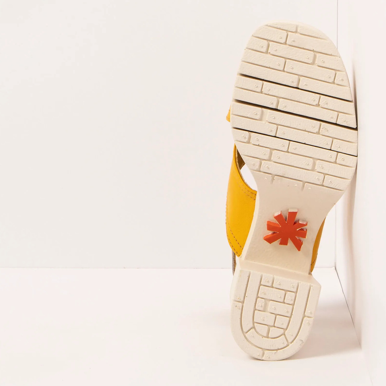 Sandalias con tacón 1990 NAPPA YELLOW / EIVISSA color Yellow