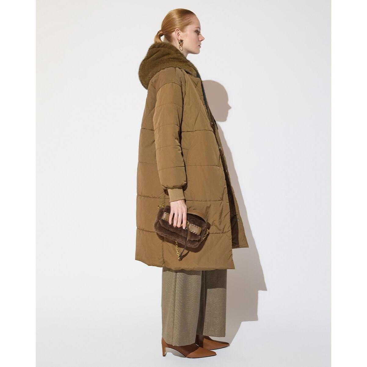 Giacca a vento con gilet in pelliccia sintetica