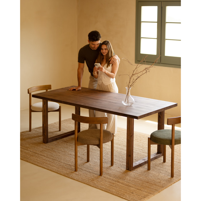 Mesa de comedor de madera maciza en tono nogal de varias medidas