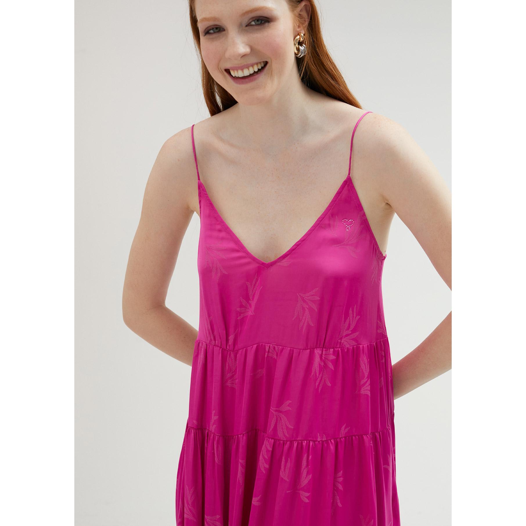 Vestito con spalline e volant