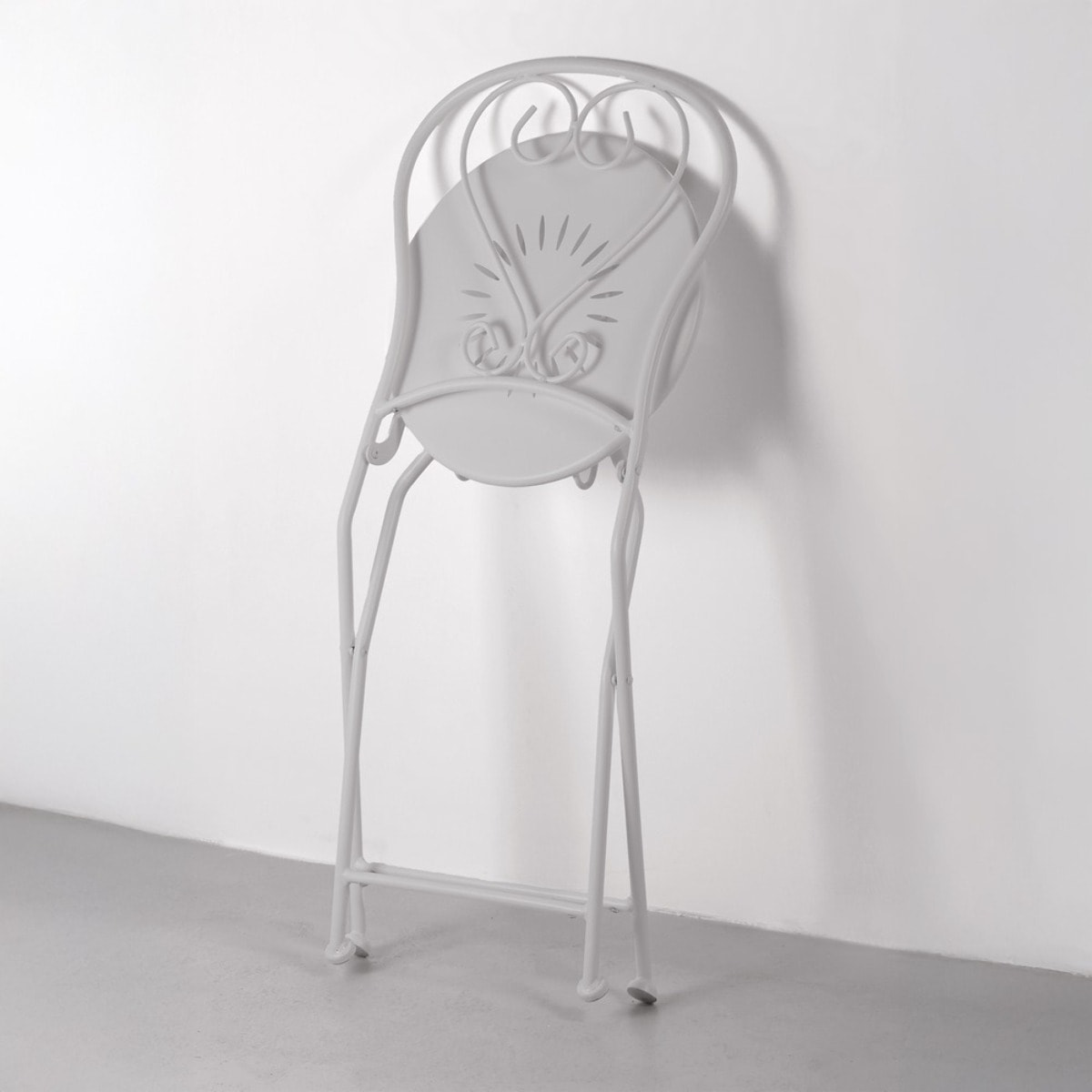 Set da giardino grigio 2 sedie pieghevoli 1 tavolino rotondo - Deco