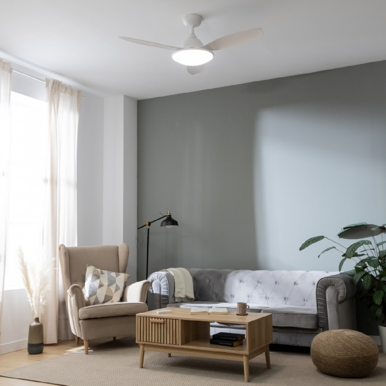 Cecotec Ventilador de techo con luz EnergySilence 4800 Light White Cecotec