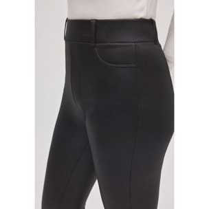 Pantaloni termici svasati effetto pelle elasticizzata nera