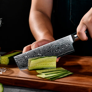 Set de cuchillos de cocina 8 en 1 estilo Damasco con diseño elegante y mango de madera negra con extremos de acero.