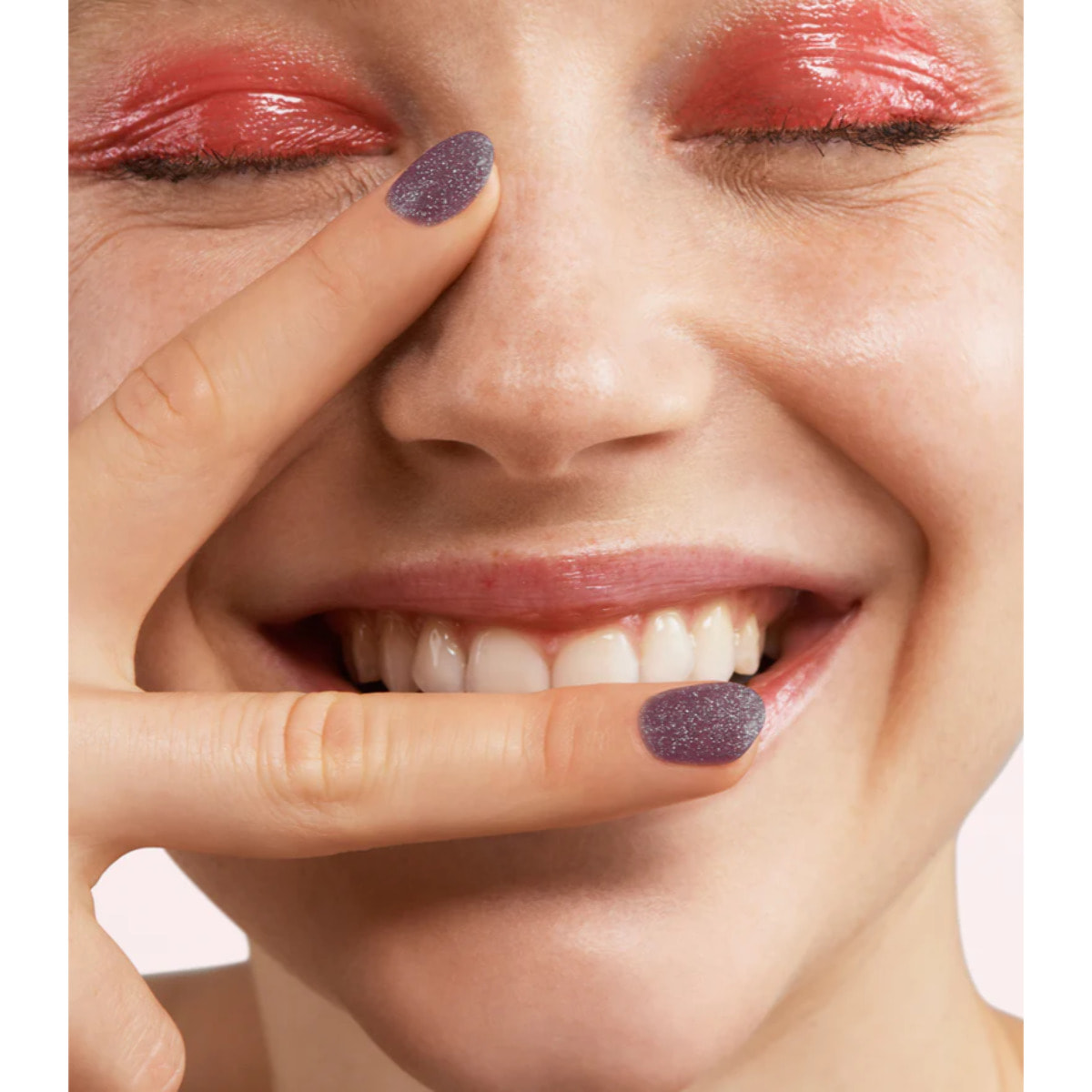 Vernis semi-permanent - 434 Reflective Mauve - 15 ml & Ornament Noell