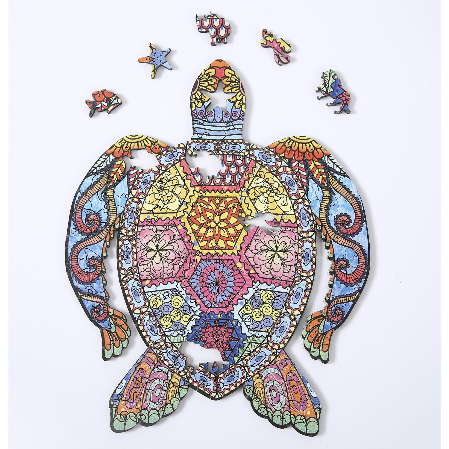 Puzzle 3D de madera DIY forma de silueta . Con piezas individuales con diferentes diseños. En madera policromada. Tamaño A5 .DISEÑO TORTUGA.