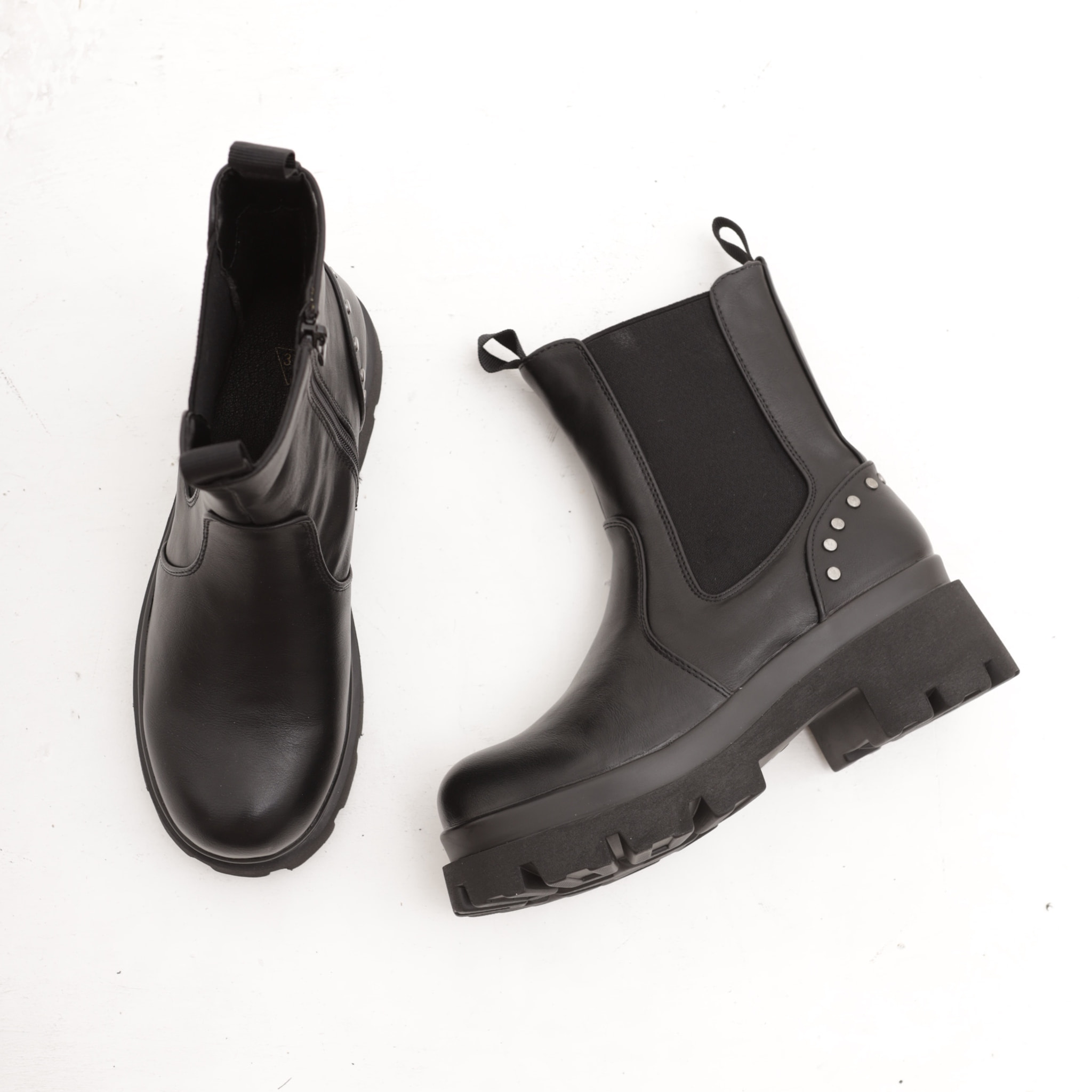 STIVALETTO ELASTICO BORCHIE NERO