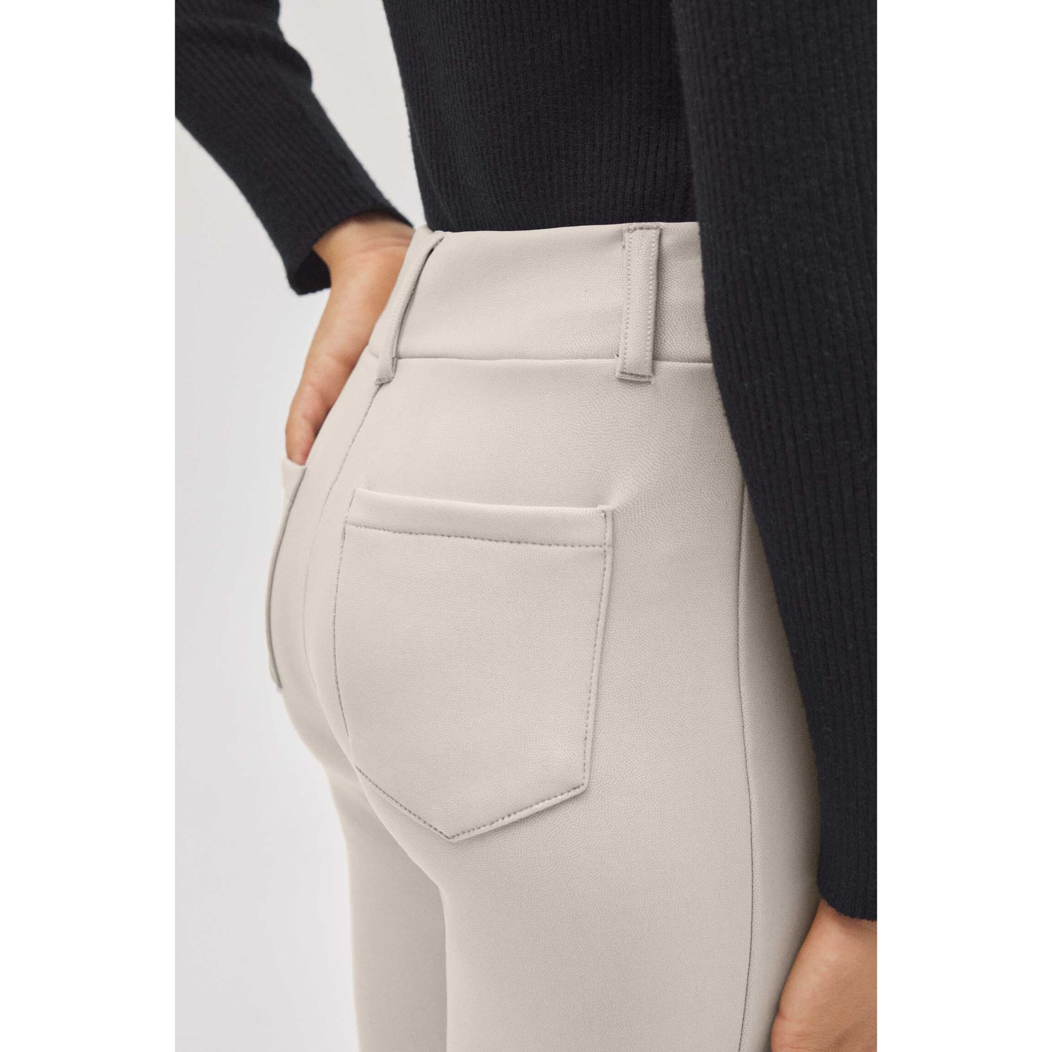 Pantaloni termici effetto pelle color avorio per bambine