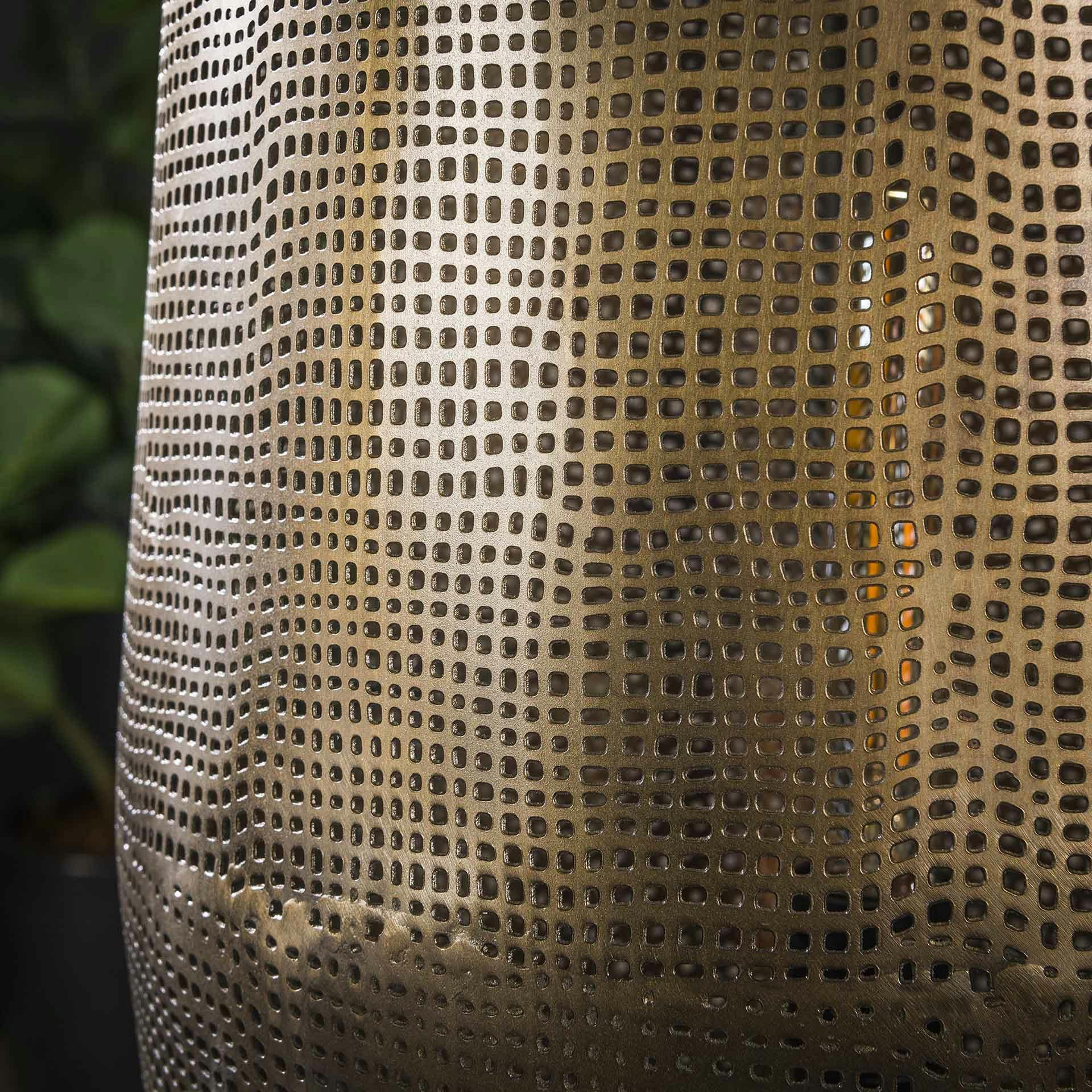 Grand lampadaire en métal perforé finition bronze vieilli RALF