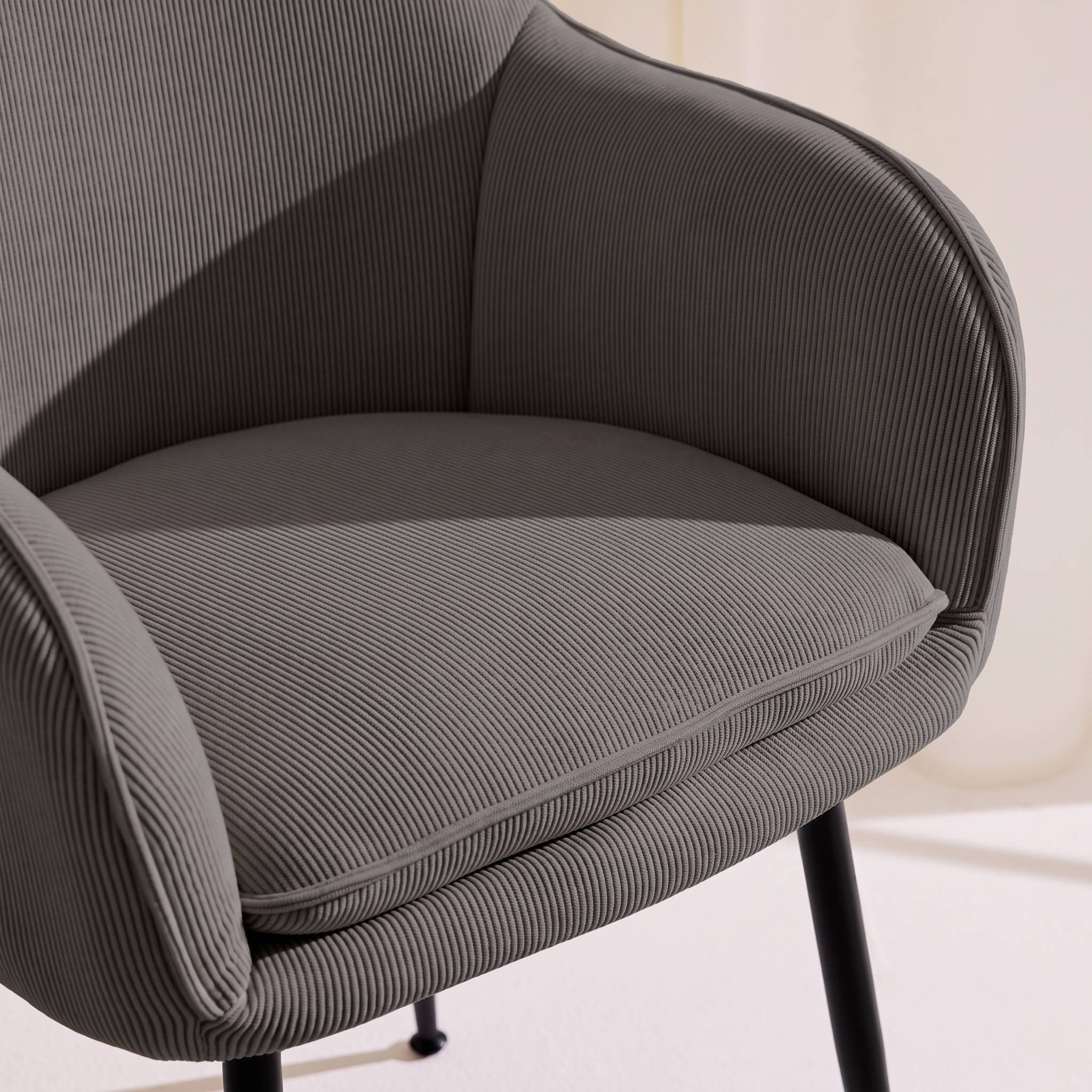 Fauteuil velours côtelé et pieds métal (lot de 4) SHELLA