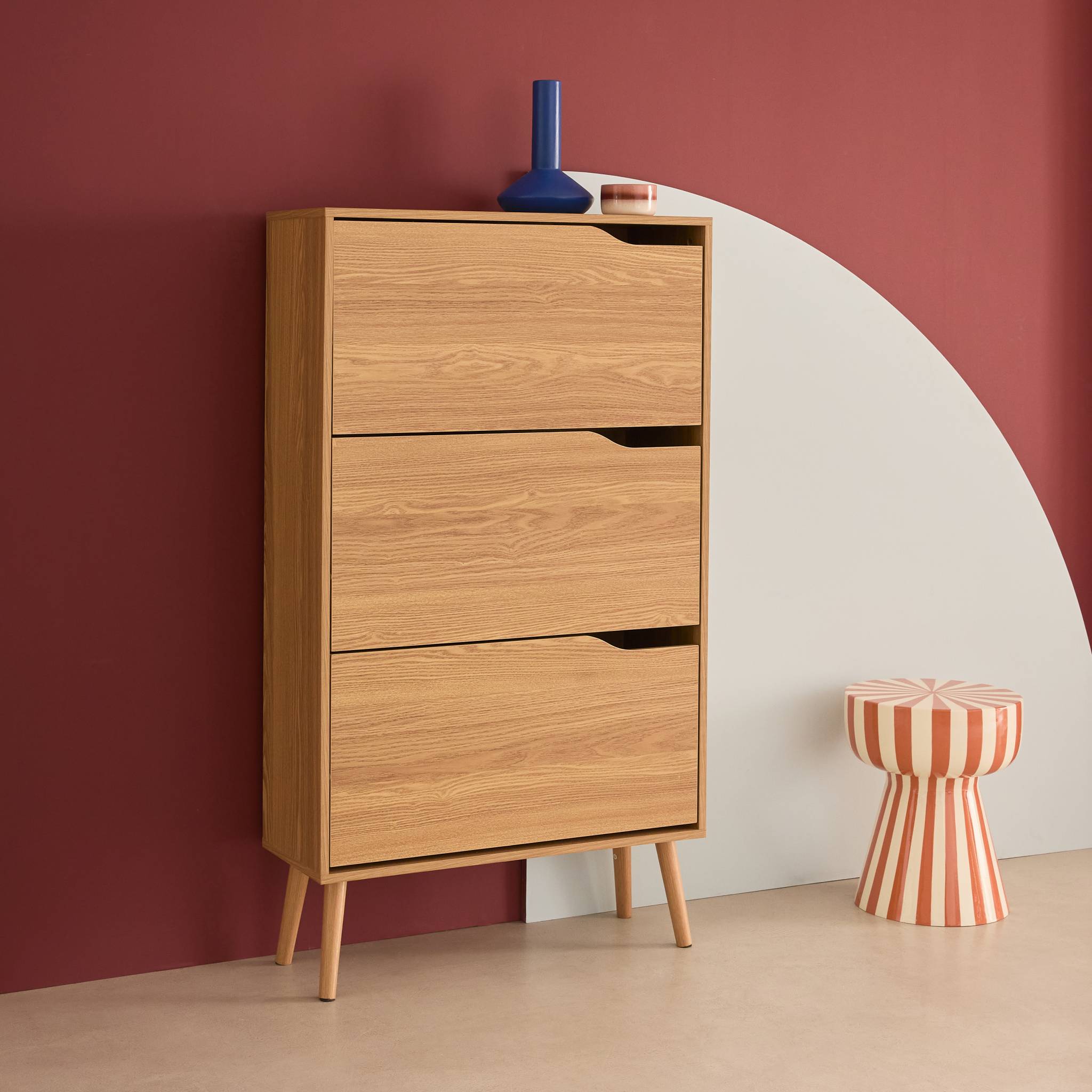 Meuble à chaussures scandinave décor naturel 3 portes abattantes capacité 18 paires de chaussures