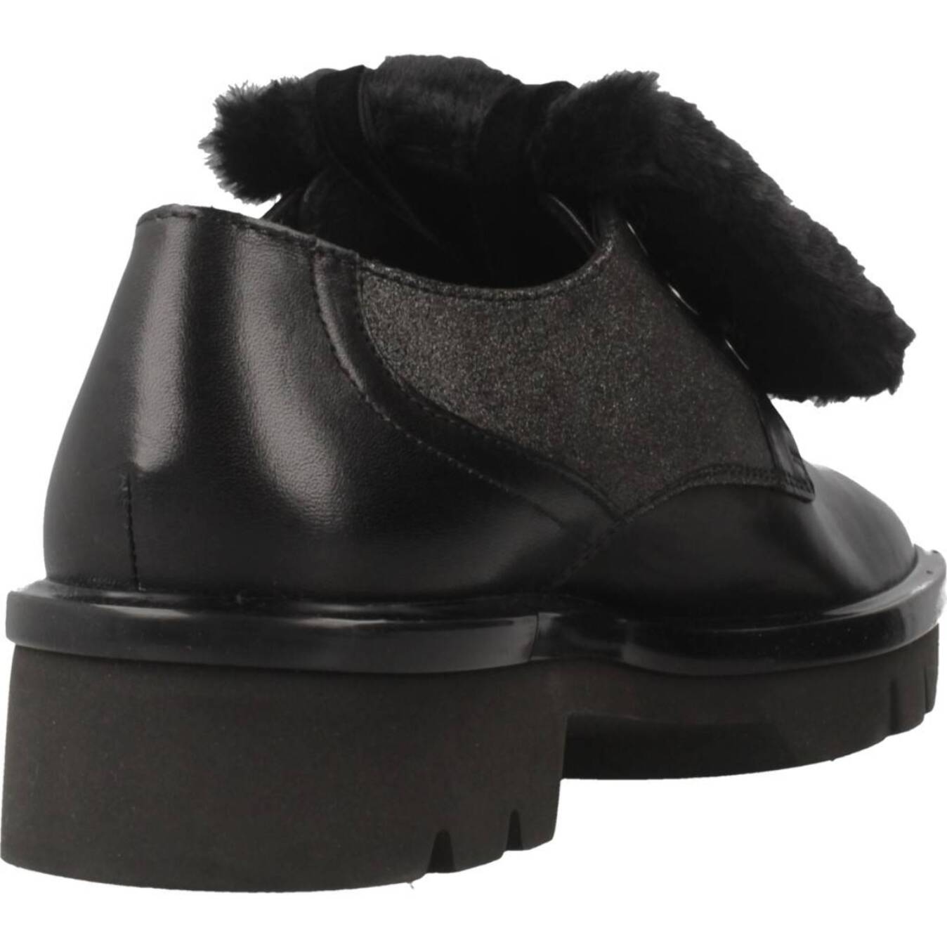 Zapatos Casual Mujer de la marca GEOX  modelo D QUINLYNN PLUS GRIS