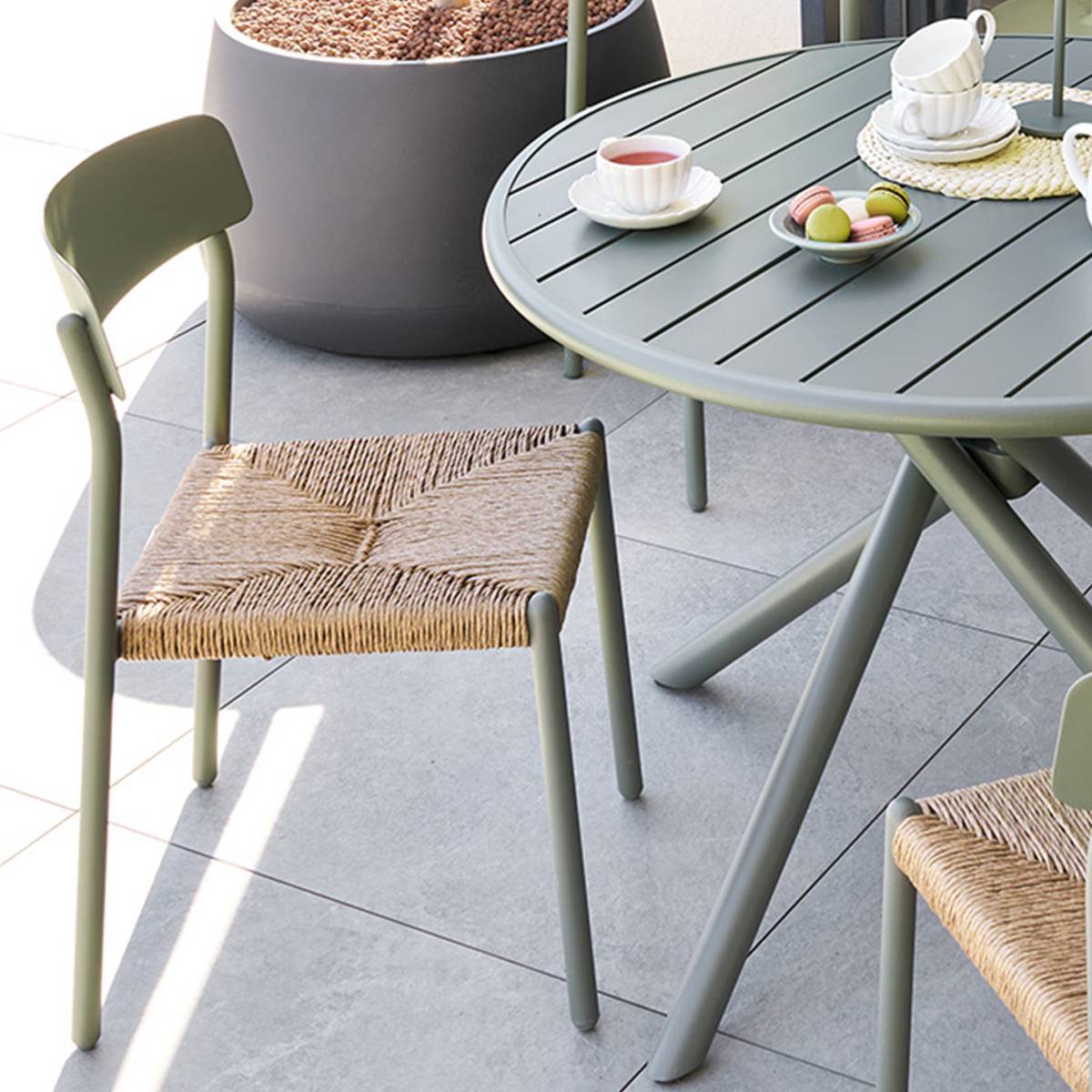 Chaise de jardin Wistty empilable vert laurier