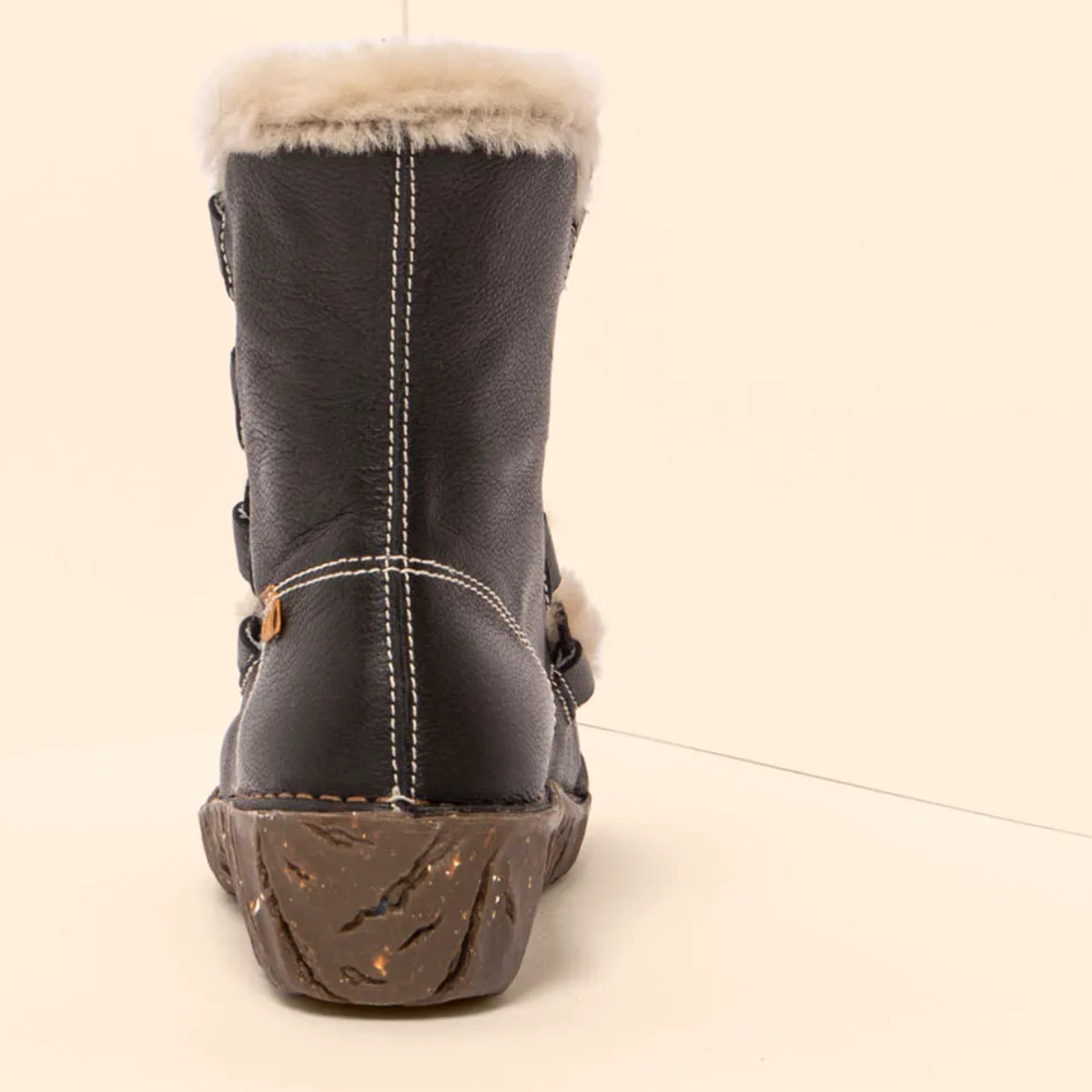 Botines N5414 NATURAL GRAIN BLACK/ YGGDRASIL color Black